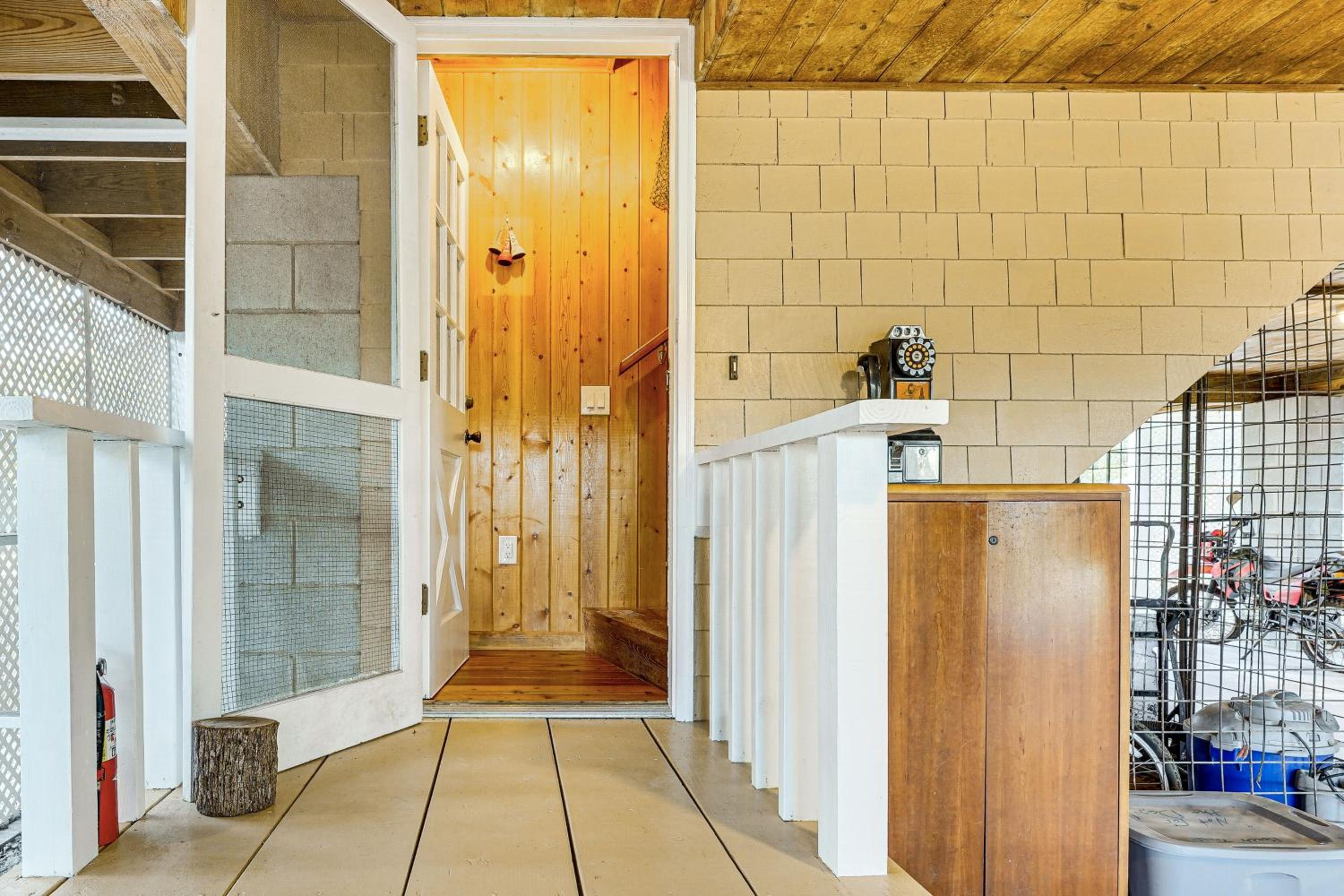 Dog-Friendly Home with Dock on Suwannee River!