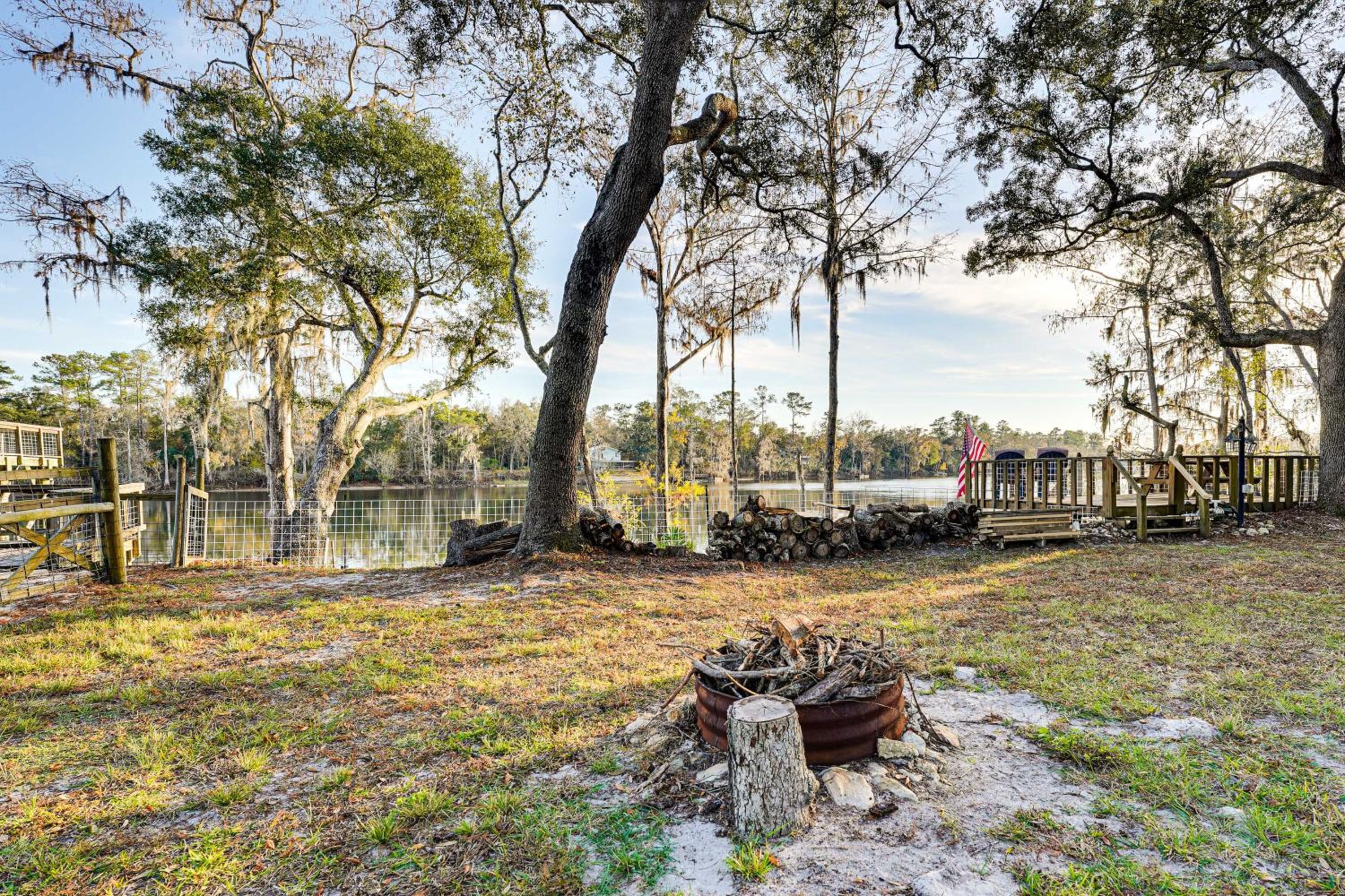 Dog-Friendly Home with Dock on Suwannee River!