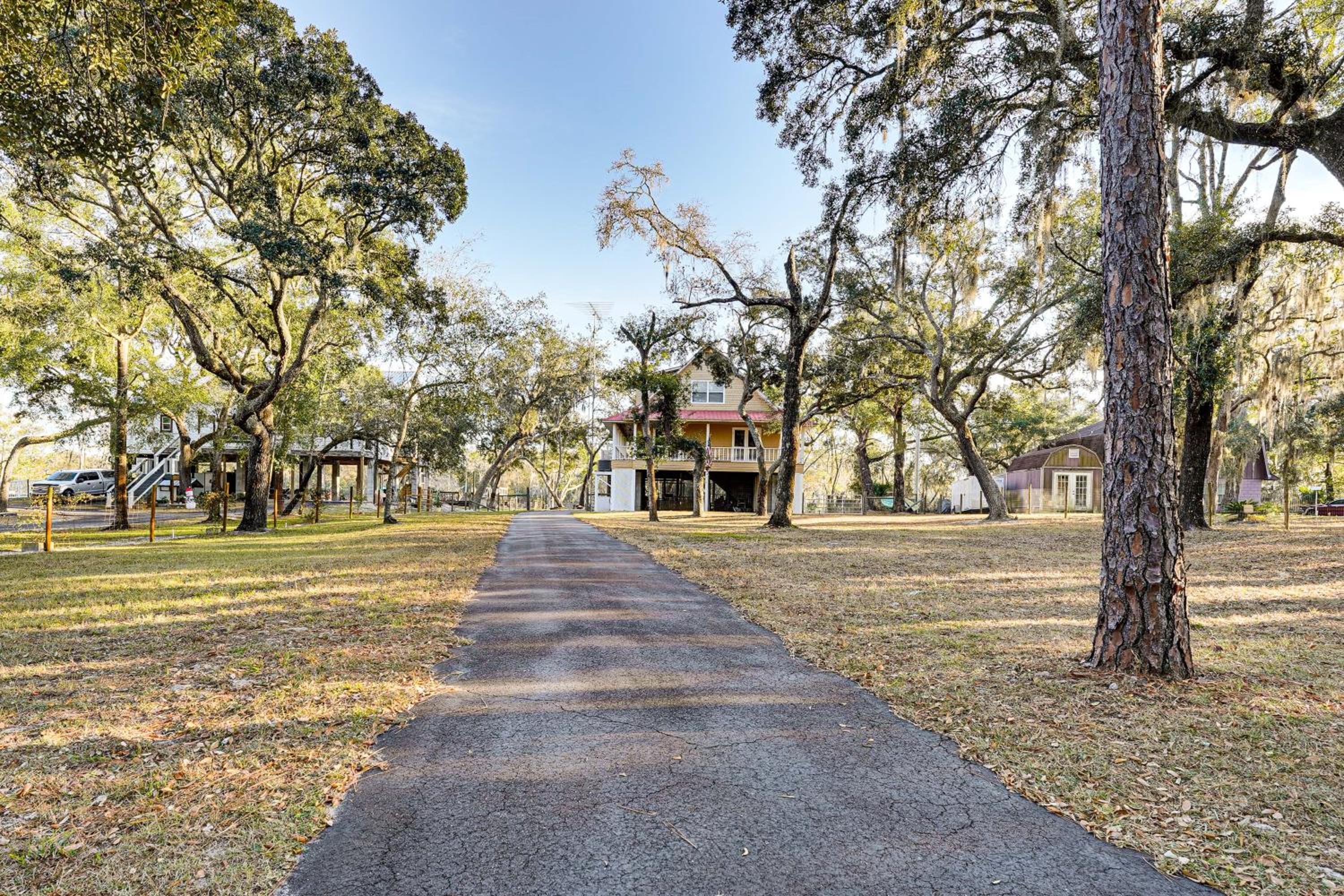 Dog-Friendly Home with Dock on Suwannee River!