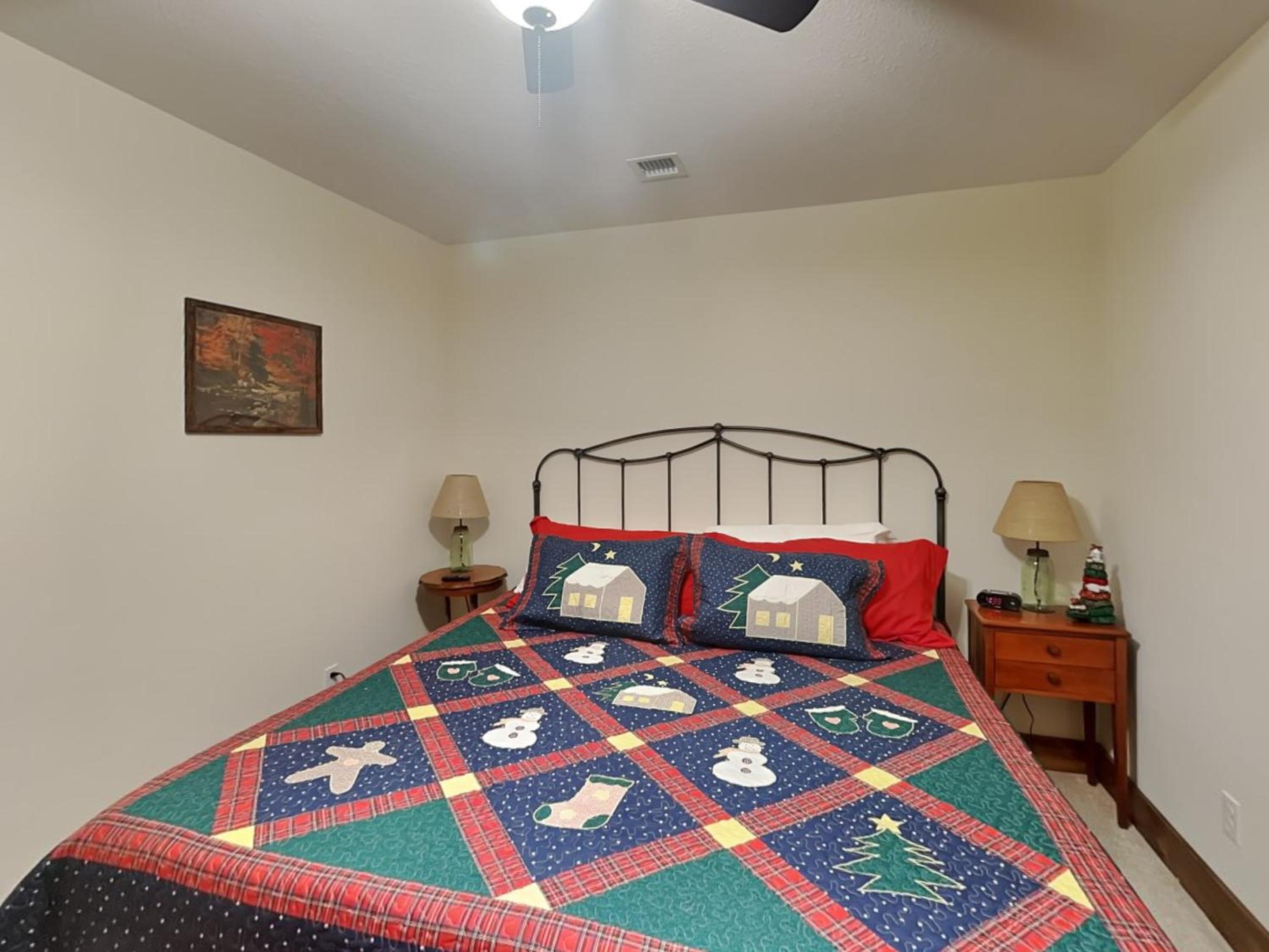 Buzzy Bee Lodge