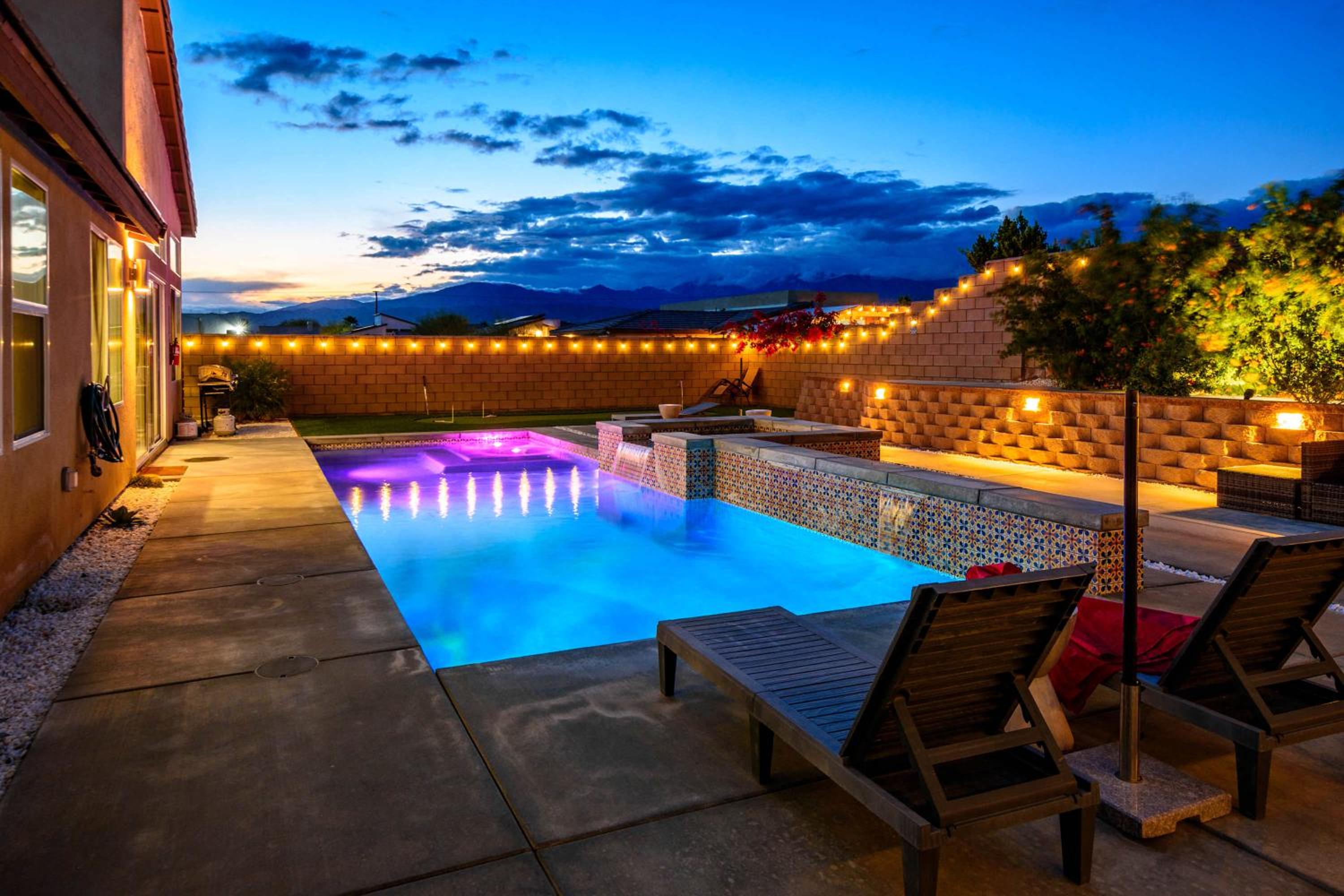 Marbella Lane - Desert Dream PoolSpa & Games