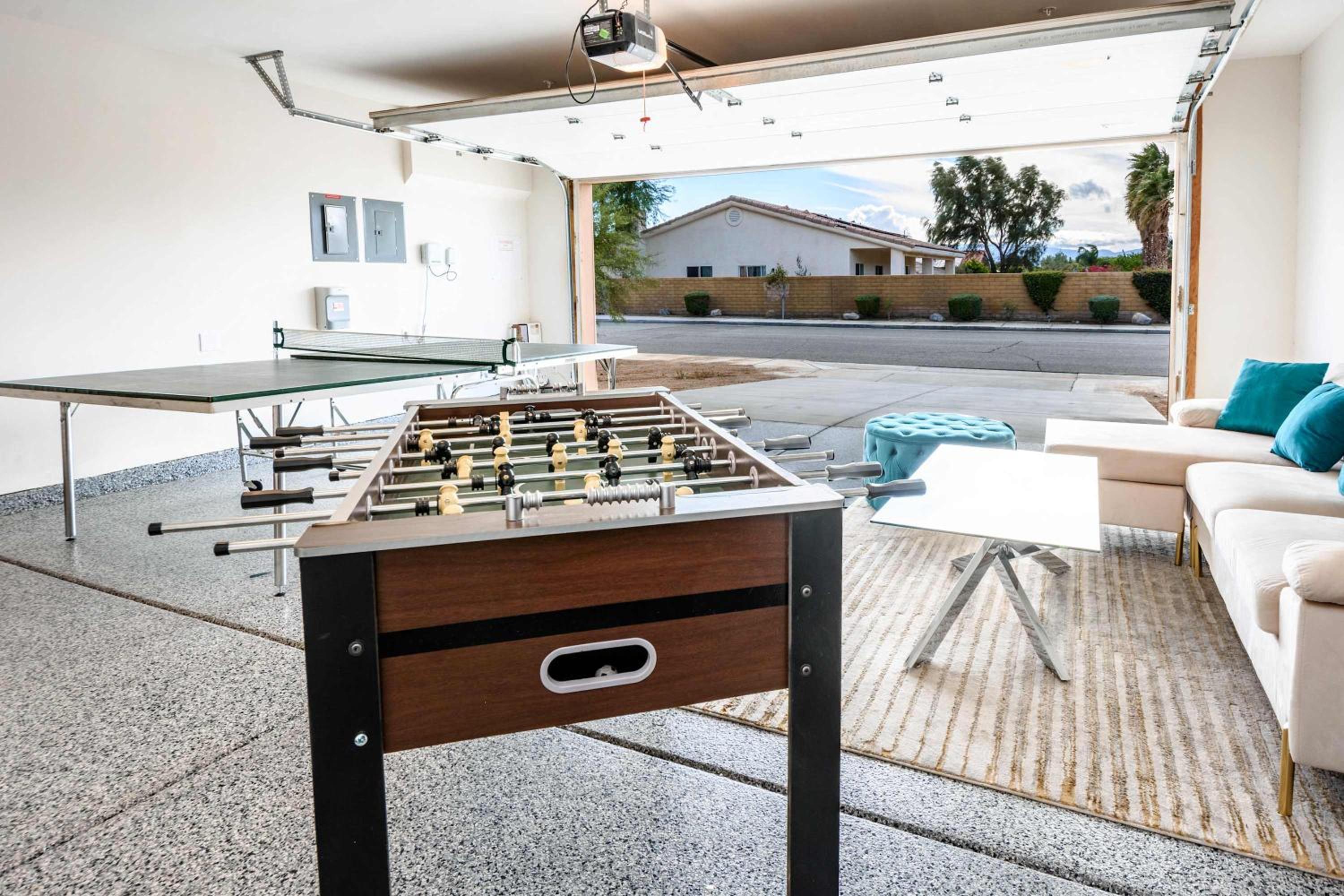 Marbella Lane - Desert Dream PoolSpa & Games