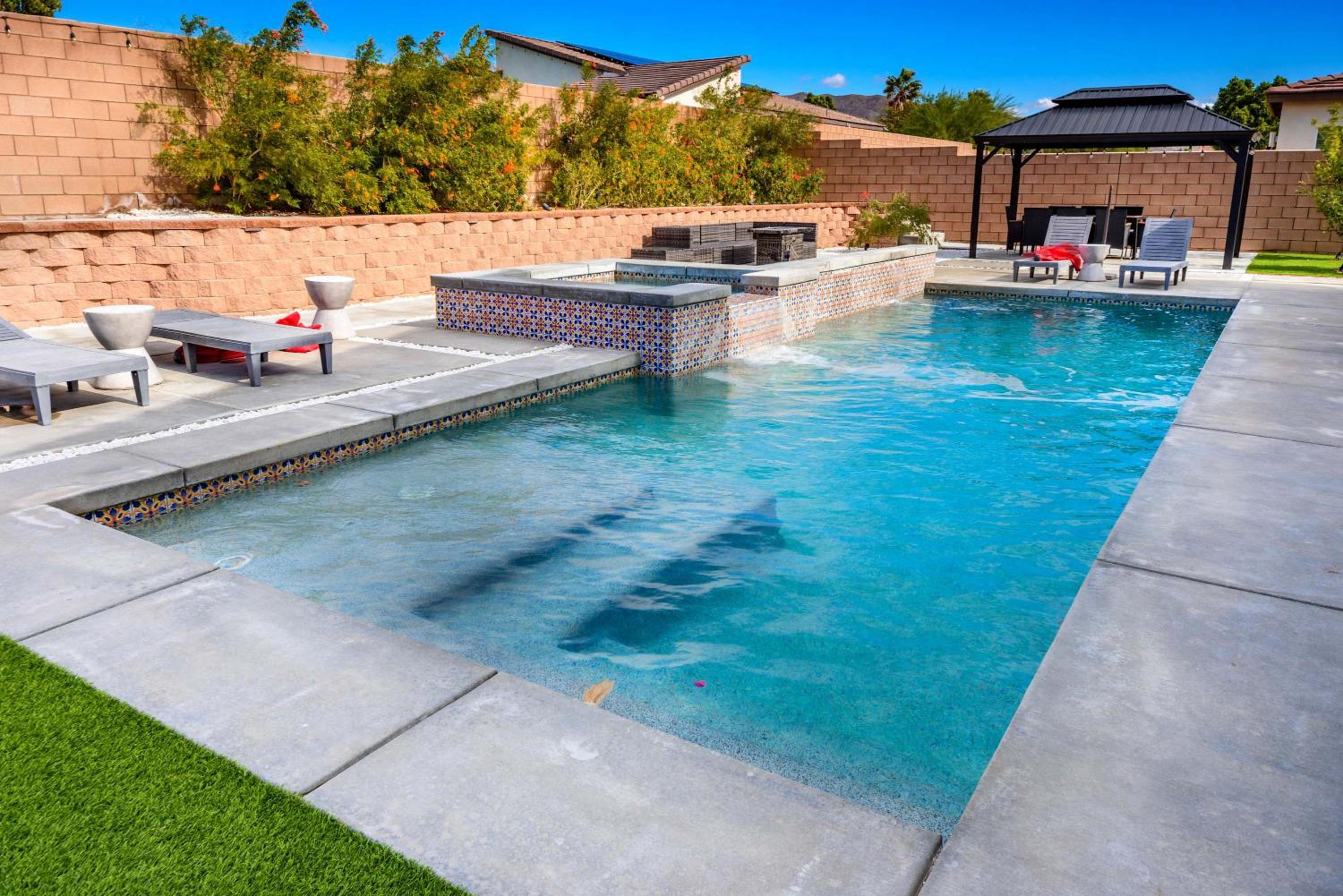 Marbella Lane - Desert Dream PoolSpa & Games