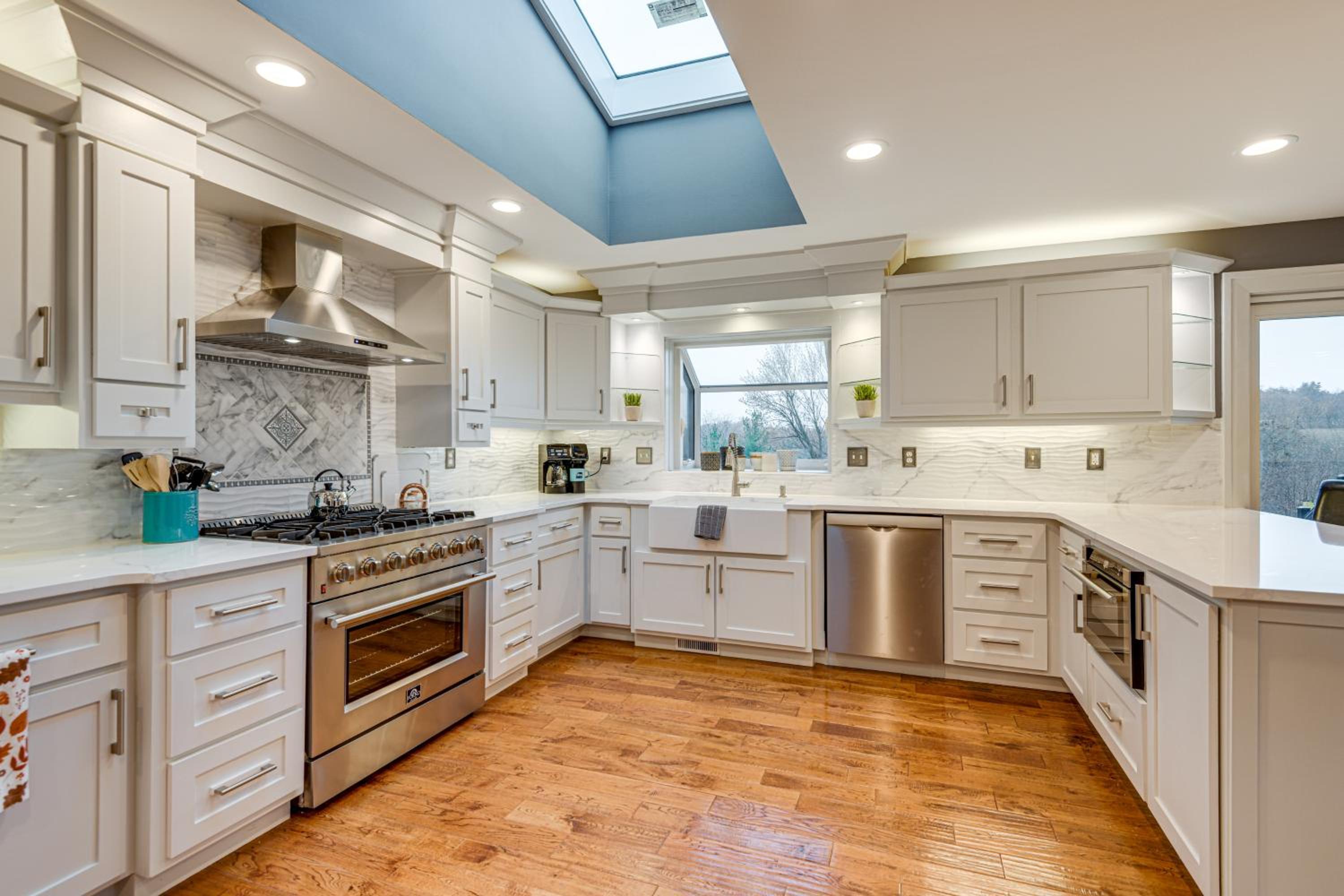 Great for Groups Home 3 Mi to Dtwn Springfield!