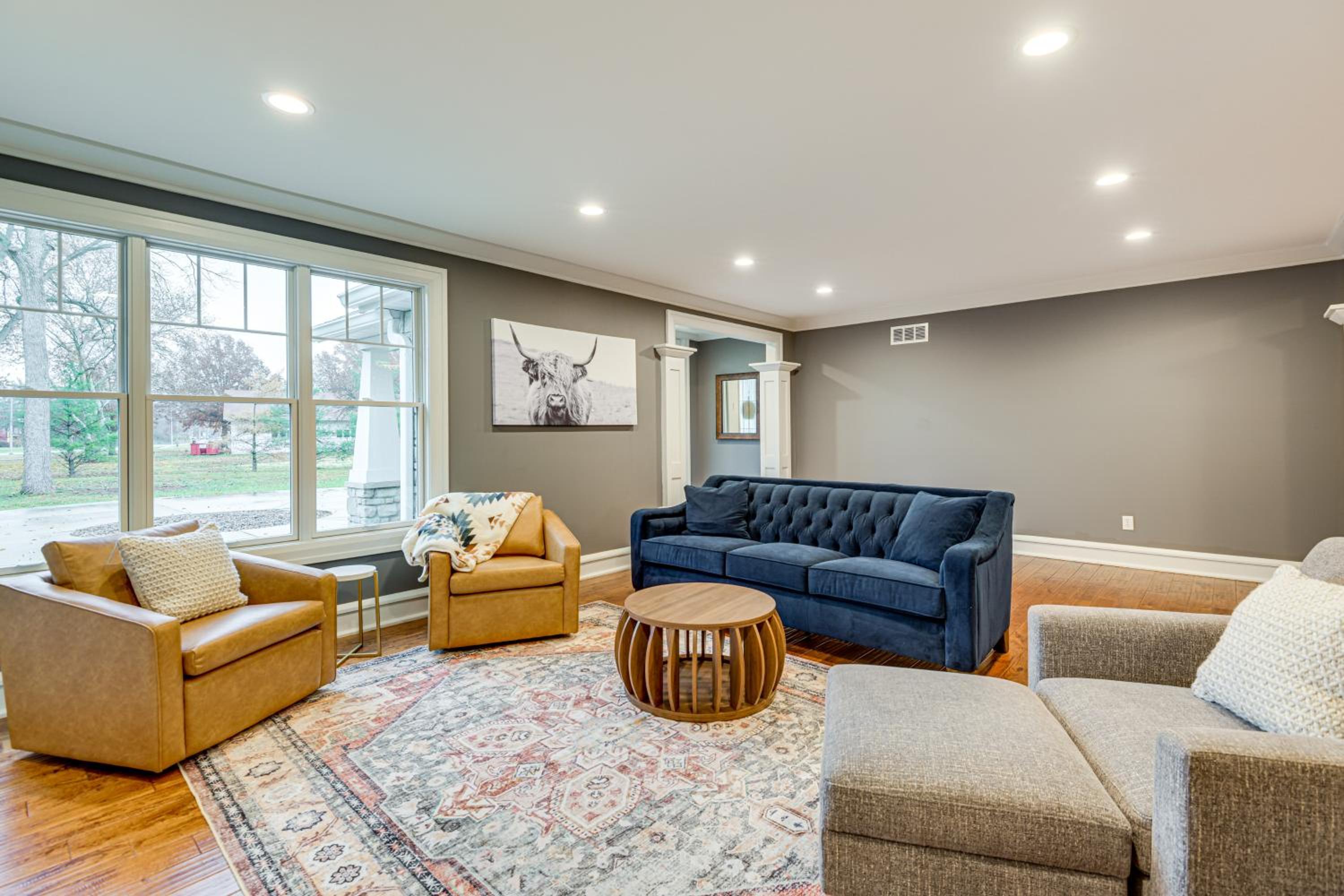 Great for Groups Home 3 Mi to Dtwn Springfield!