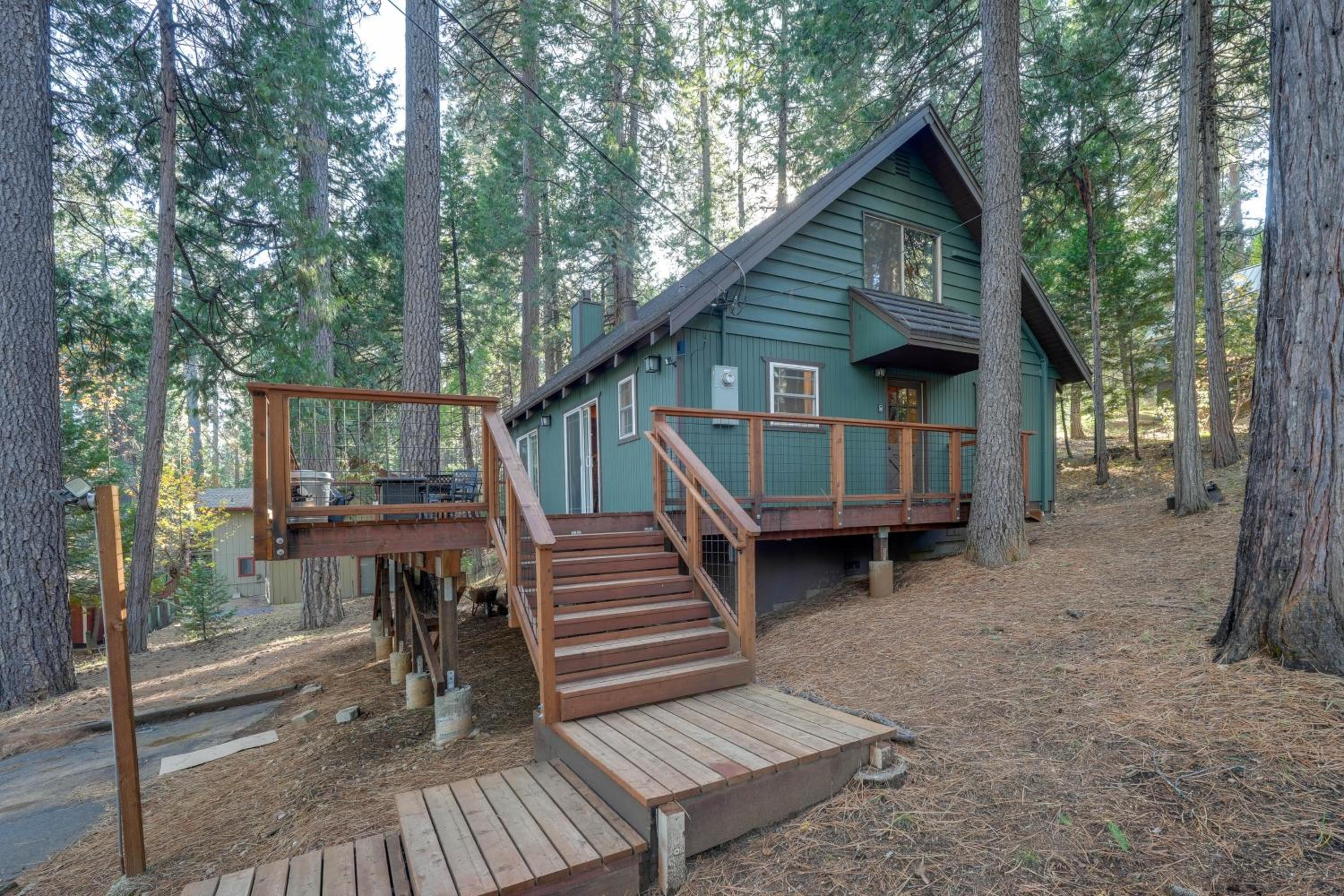 3 Mi to Calaveras Big Trees Group-Ready Mtn Cabin