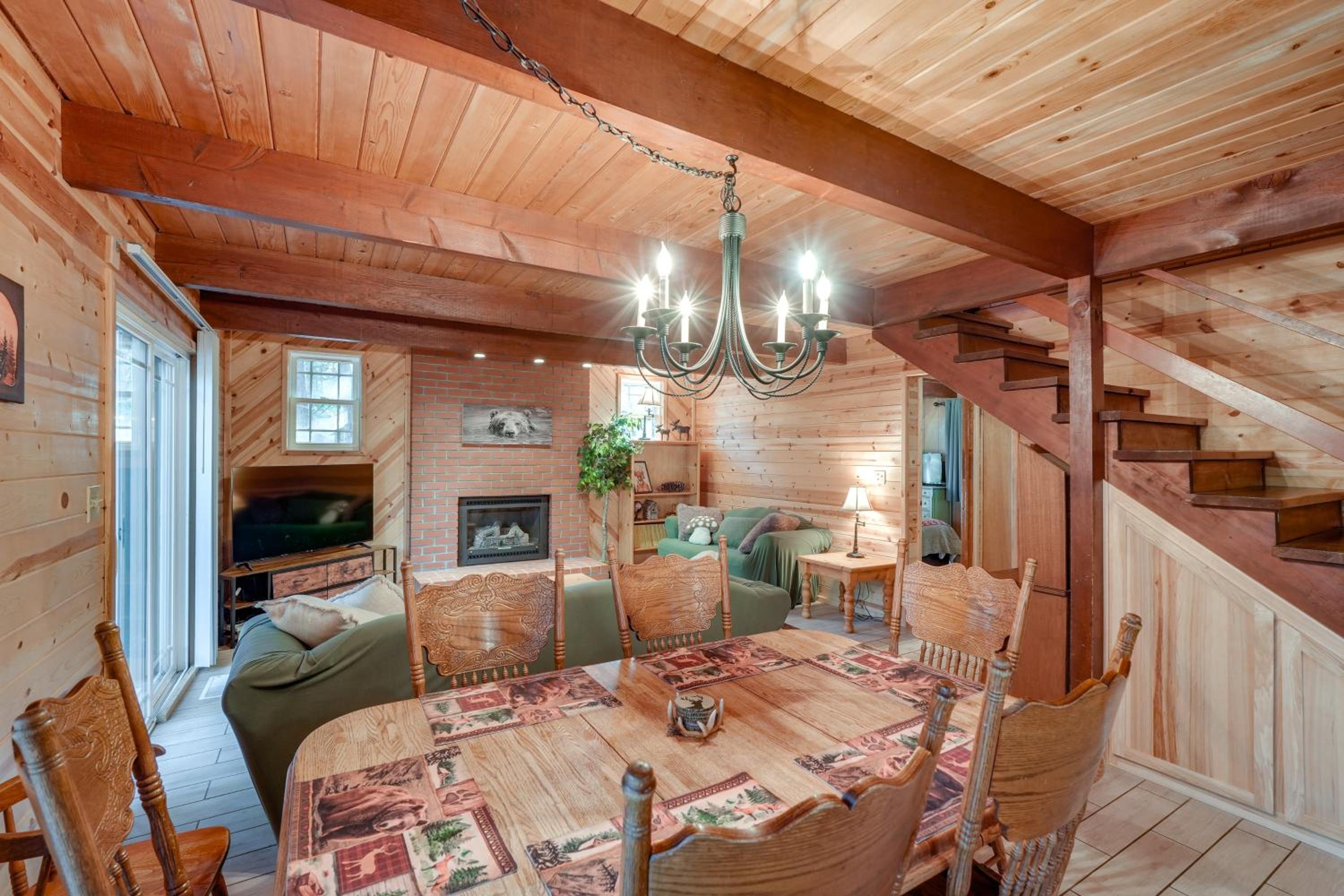 3 Mi to Calaveras Big Trees Group-Ready Mtn Cabin