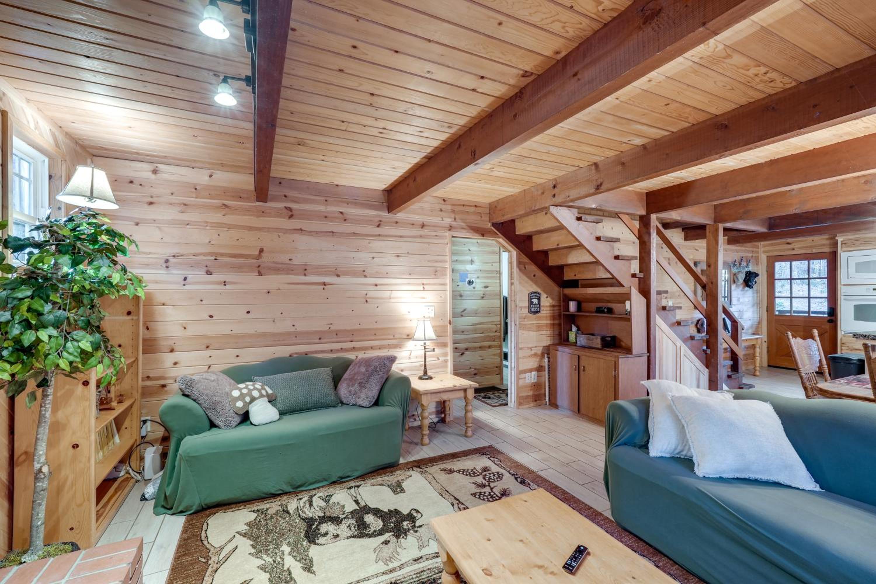 3 Mi to Calaveras Big Trees Group-Ready Mtn Cabin