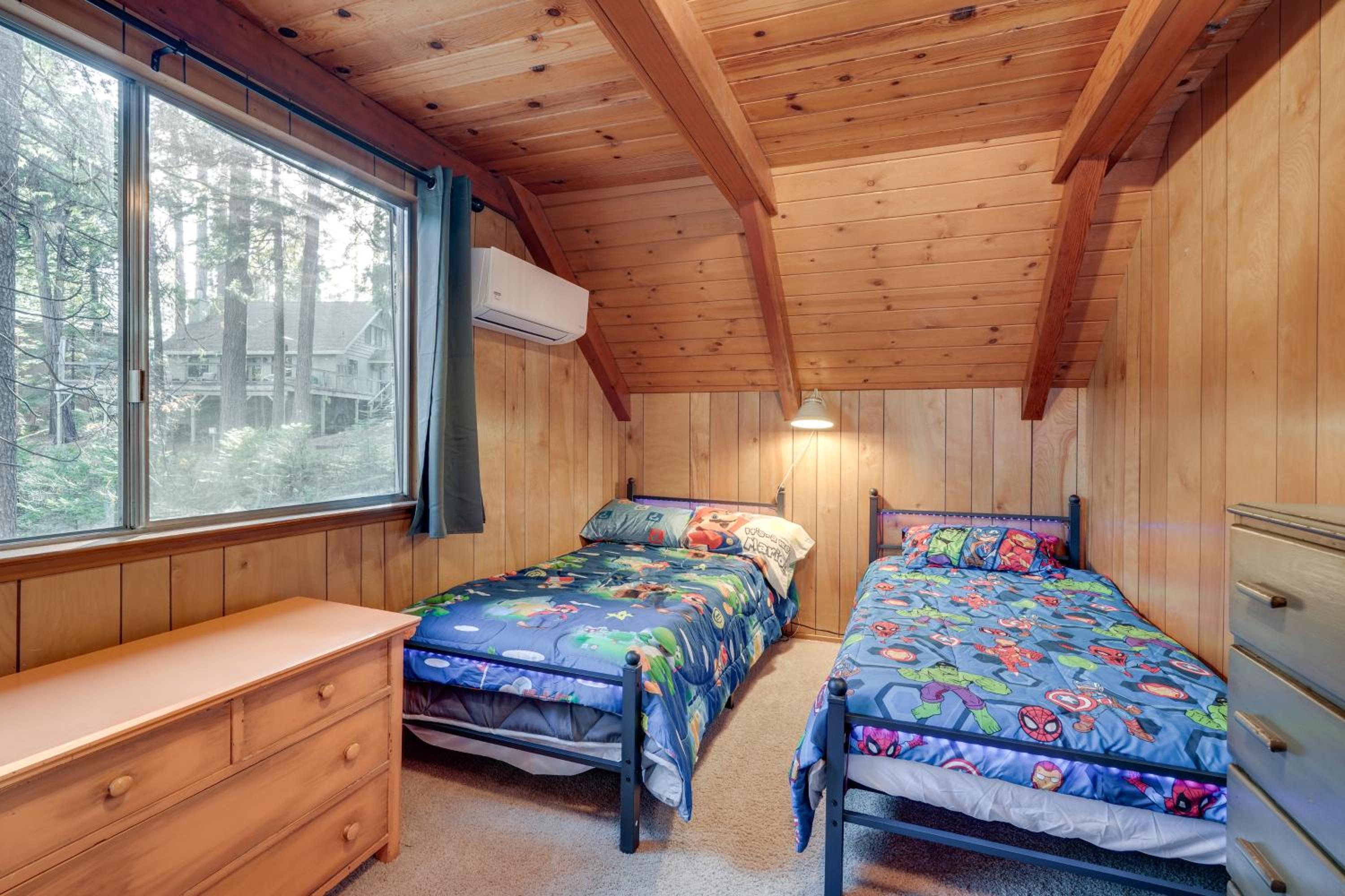 3 Mi to Calaveras Big Trees Group-Ready Mtn Cabin