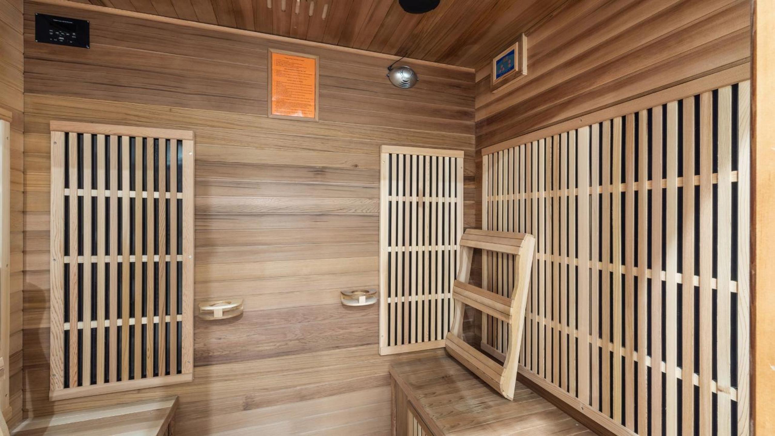 2 Min to Jordanelle Gondola • Hot Tub • Spa Suite • Movie Room Mountain Views Skyridge Summit by AvantStay