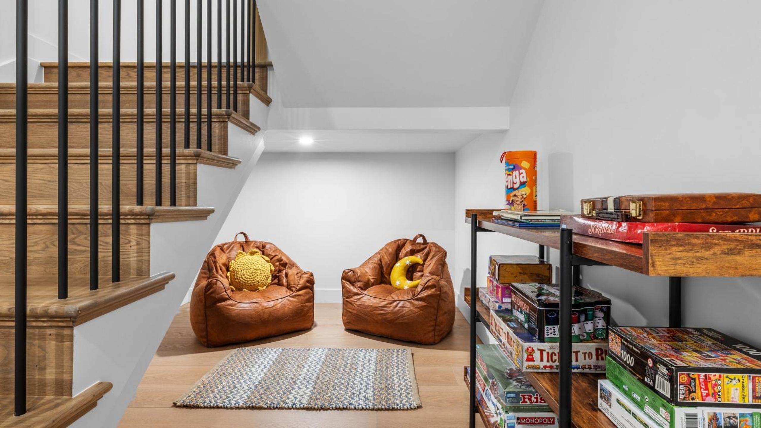 2 Min to Jordanelle Gondola • Hot Tub • Spa Suite • Movie Room Mountain Views Skyridge Summit by AvantStay