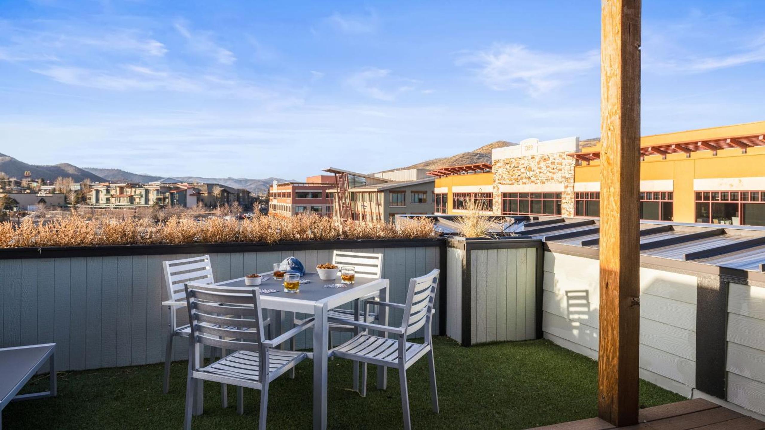 Rooftop Deck w Hot Tub Near Dining Ski Slopes The Lookout by AvantStay