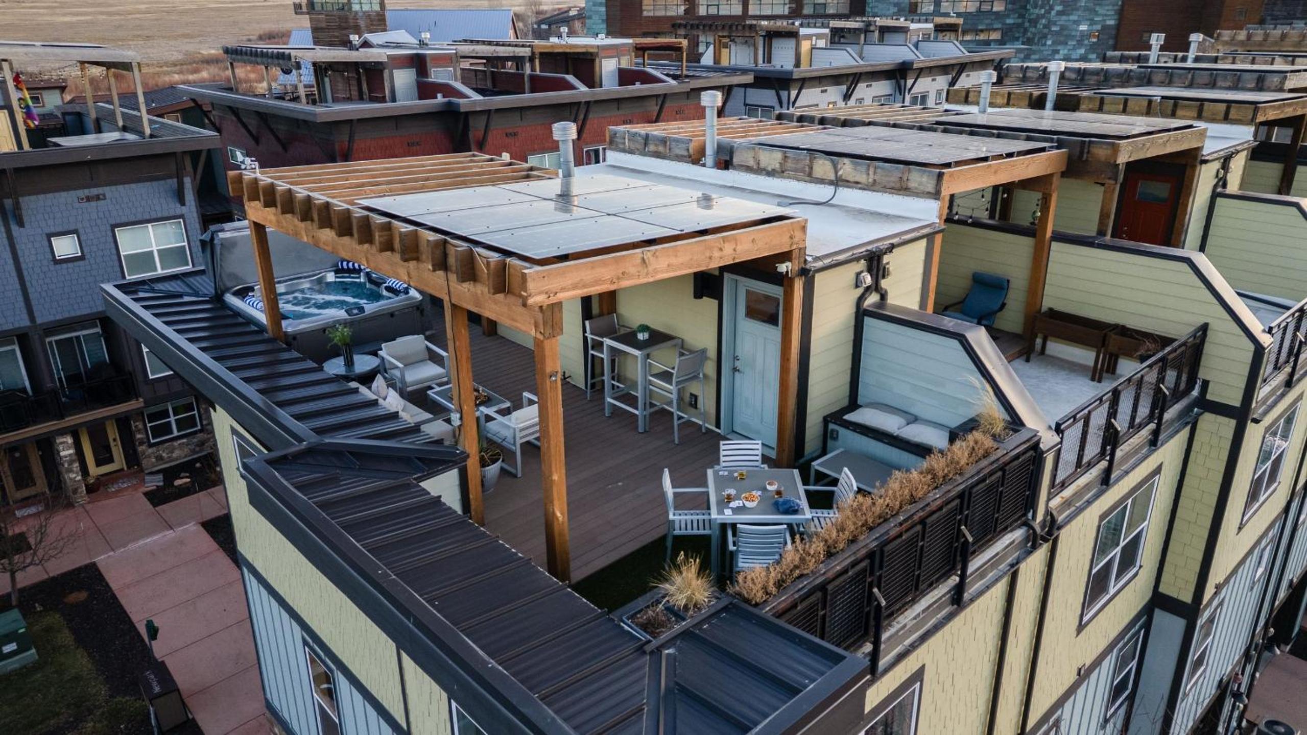Rooftop Deck w Hot Tub Near Dining Ski Slopes The Lookout by AvantStay