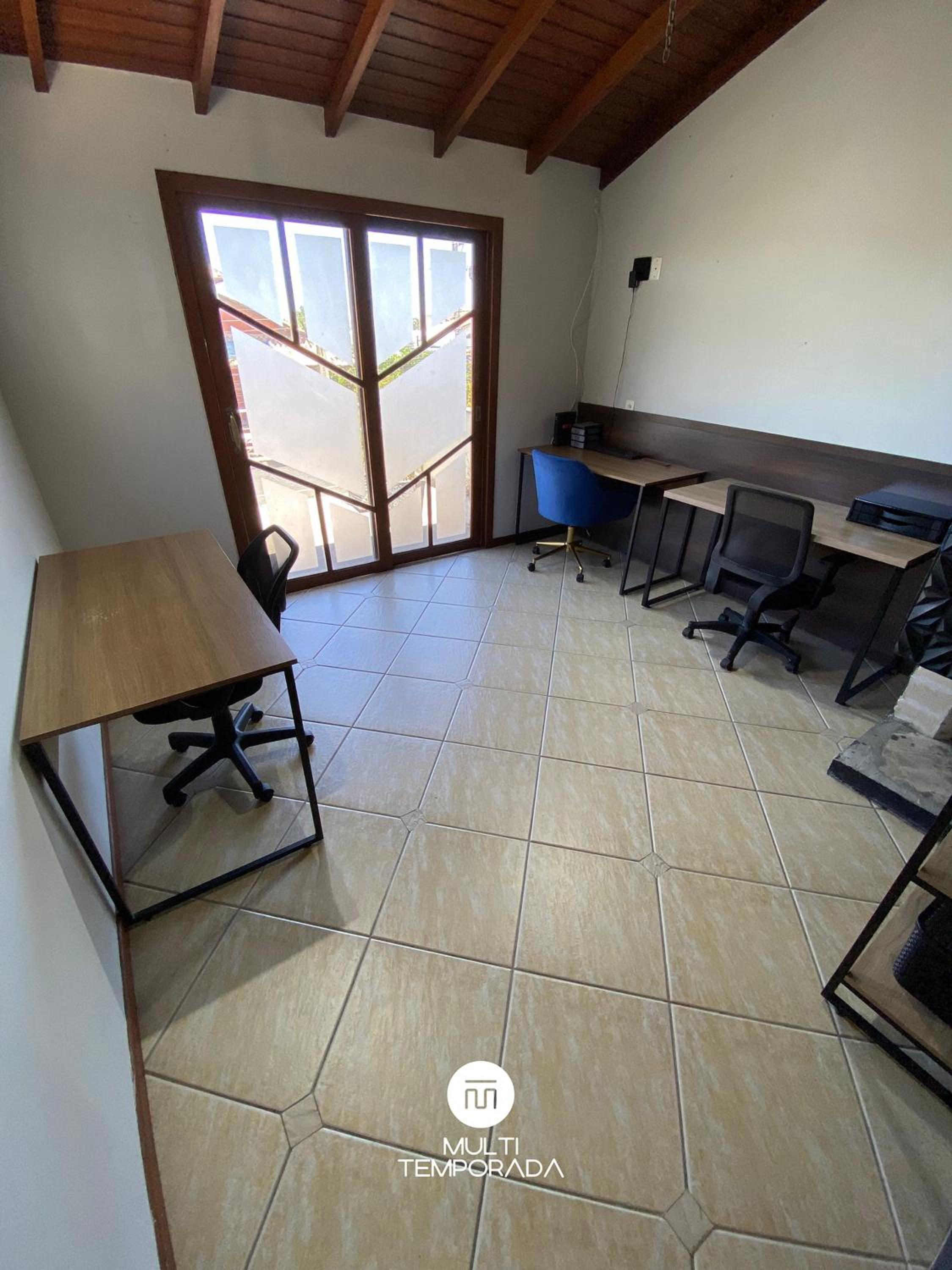 Casa 5 Ruas com Hidro - Rio Tavares Florianópolis