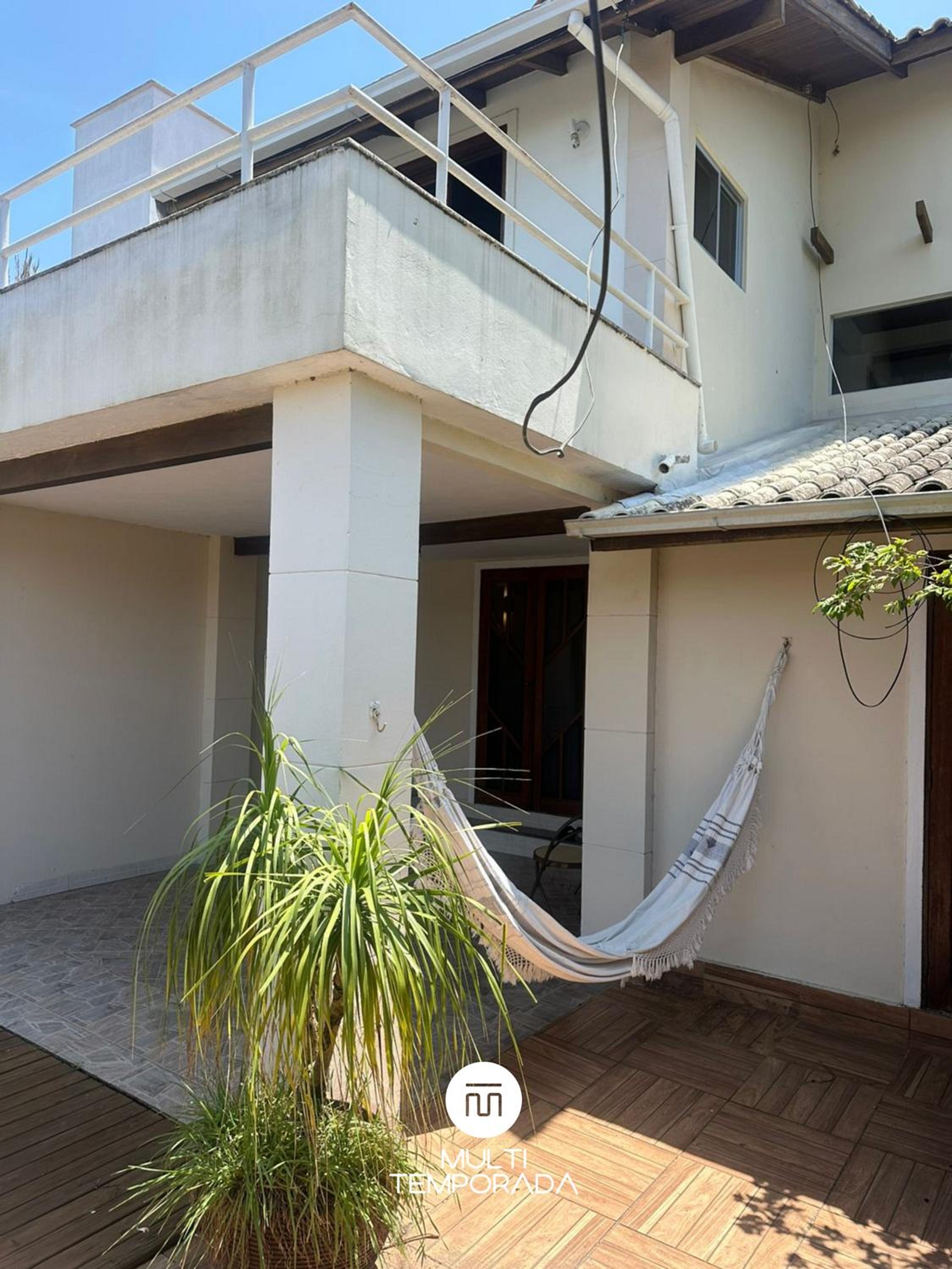 Casa 5 Ruas com Hidro - Rio Tavares Florianópolis