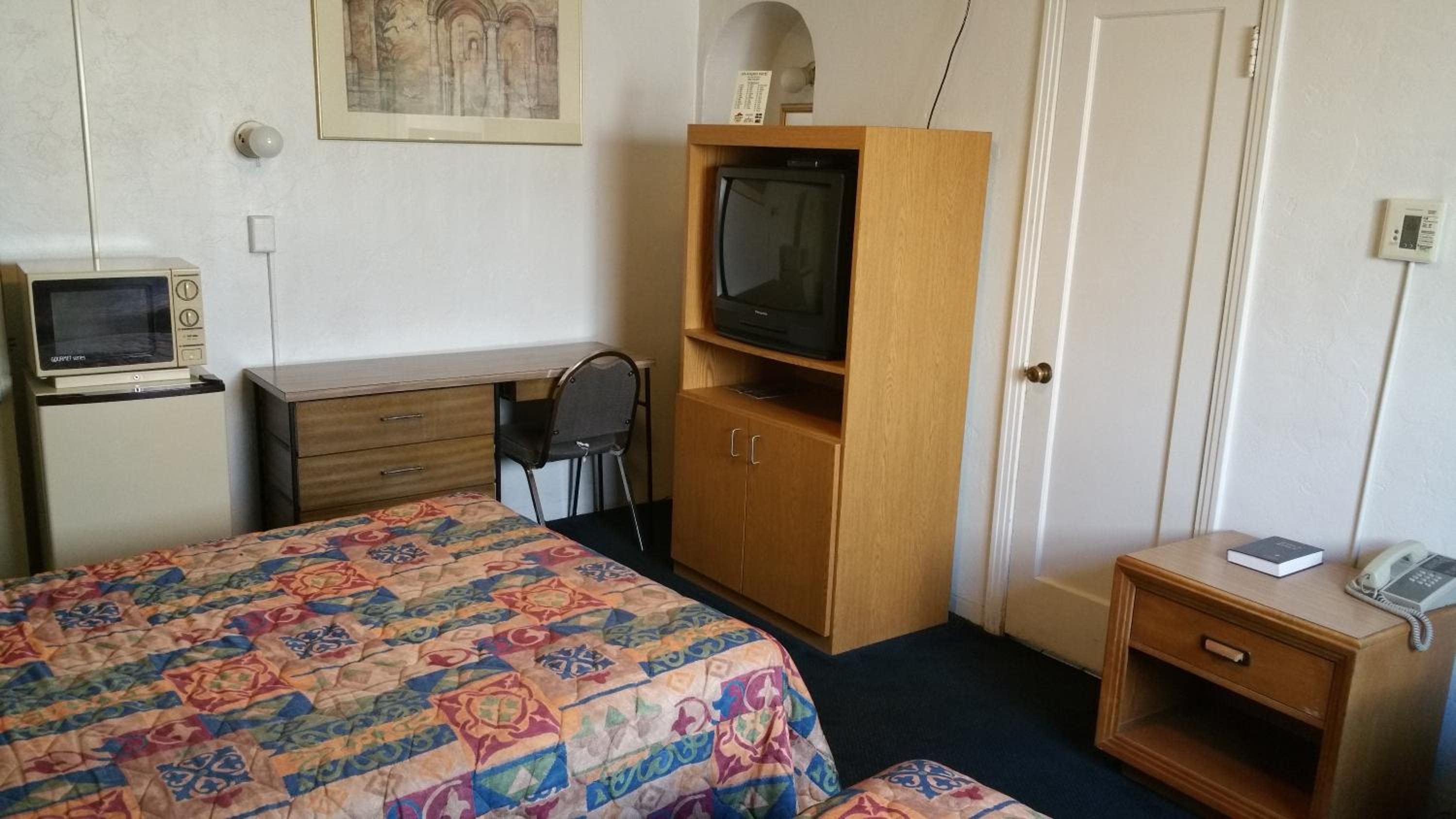 Merced Vacations - San Joaquin Motel - Property Image 10