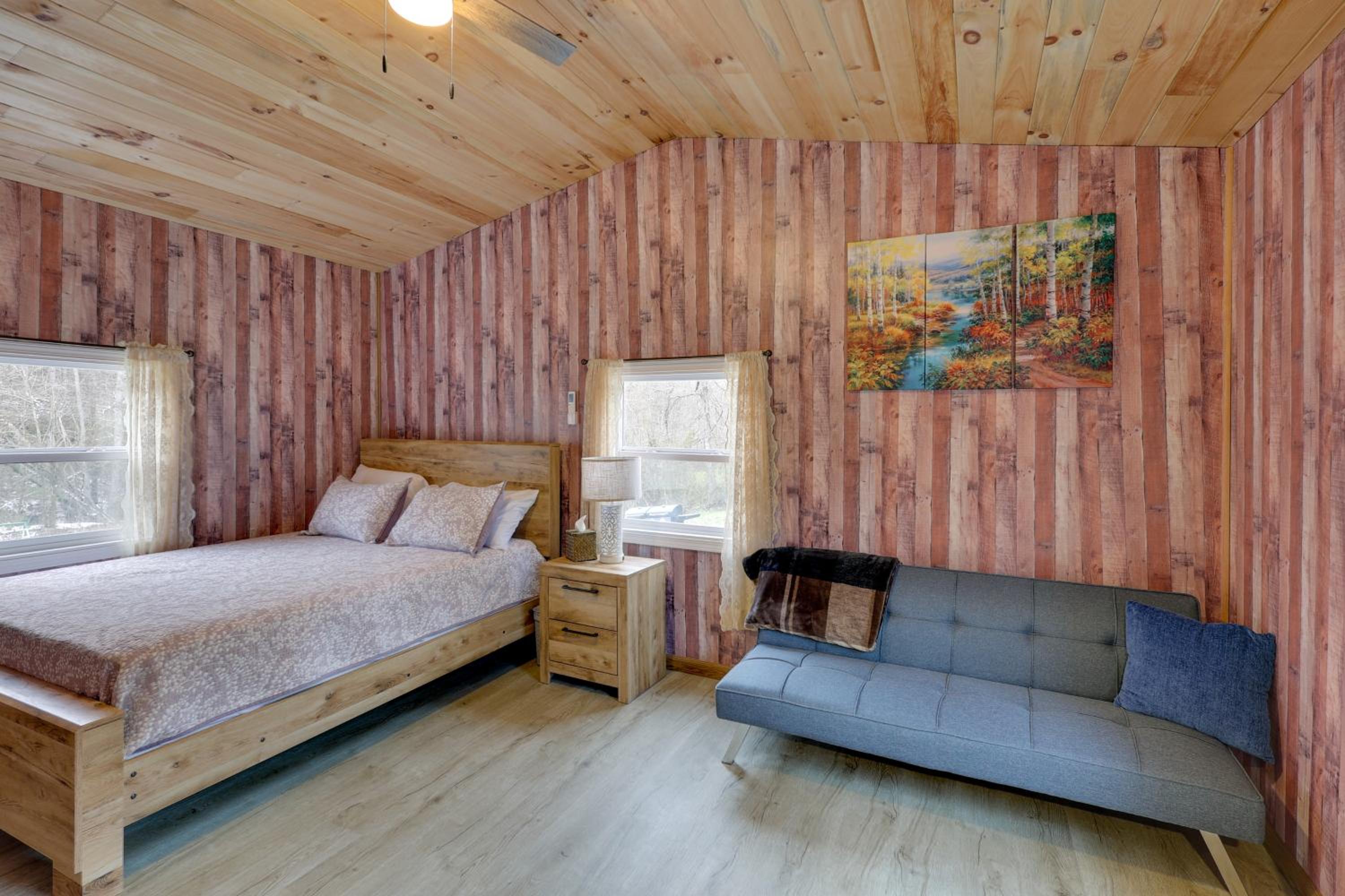 Hike, Fish and Hunt Serene Patriot Cabin!