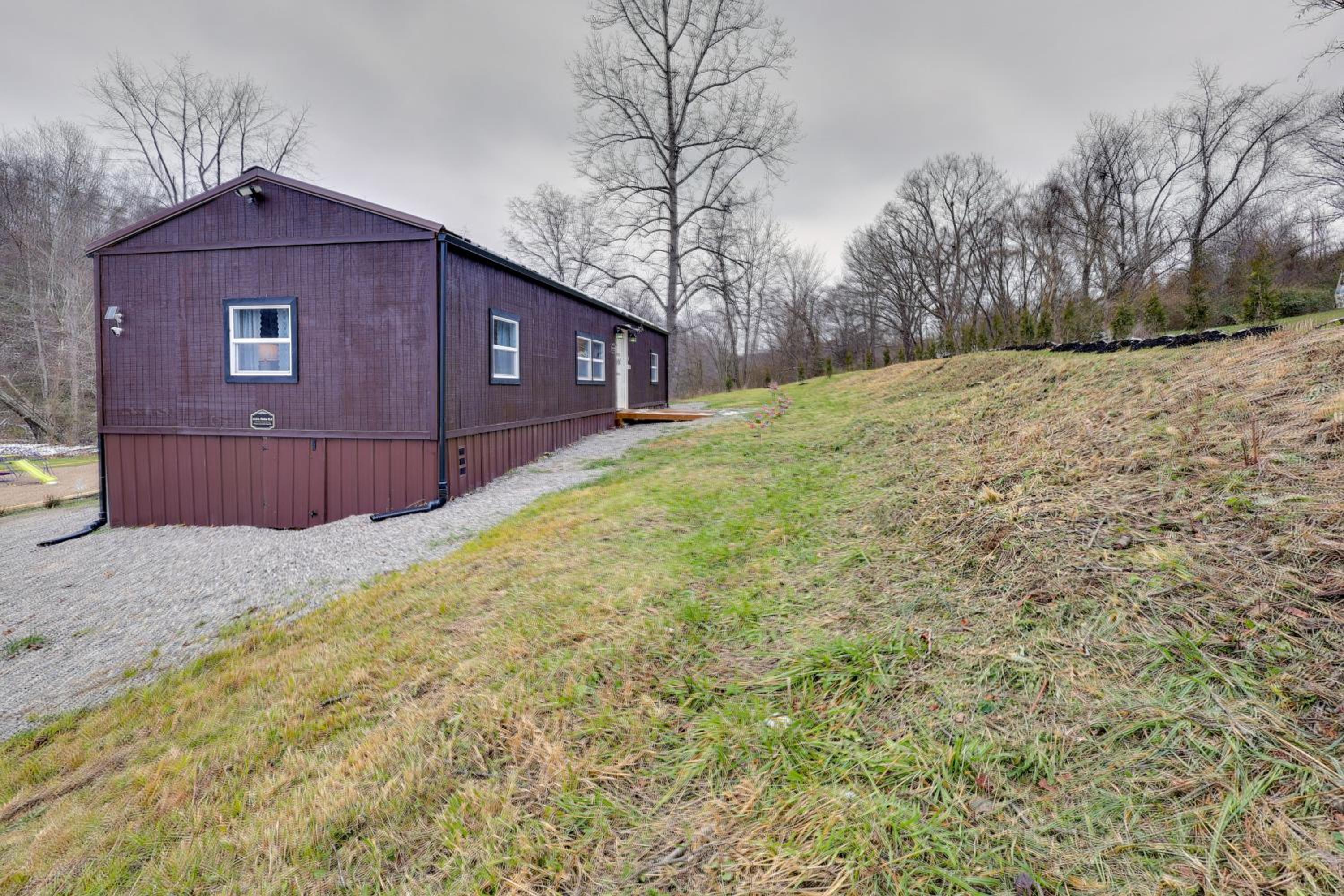 Hike, Fish and Hunt Serene Patriot Cabin!