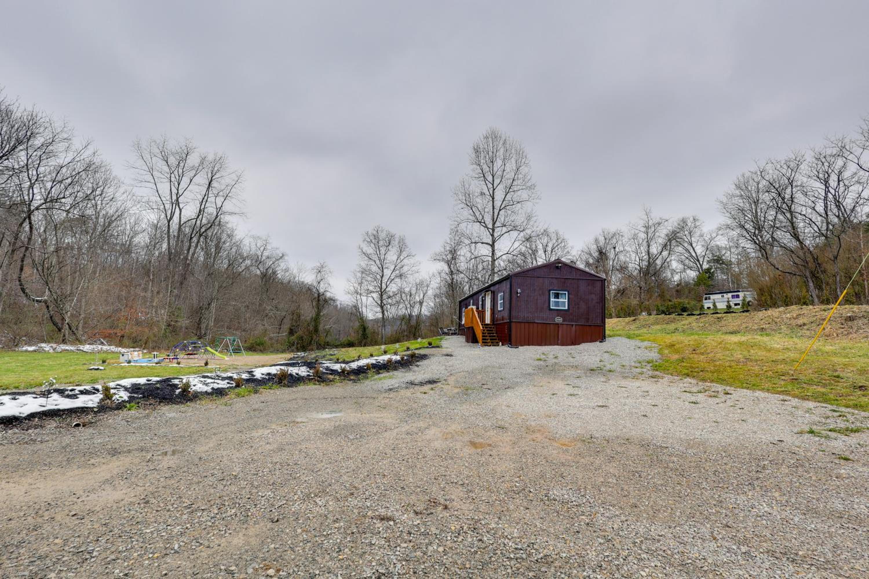 Hike, Fish and Hunt Serene Patriot Cabin!