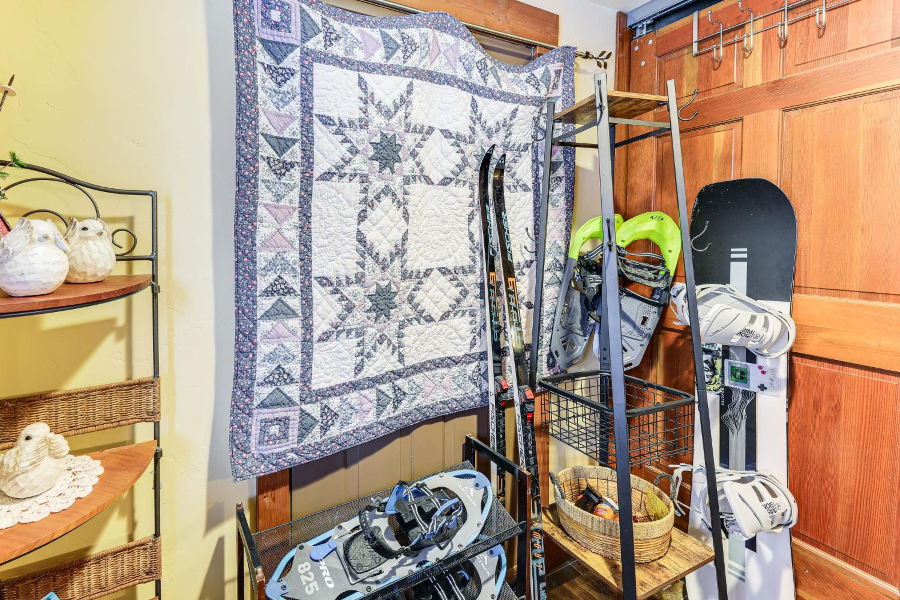 Secluded Mtn Retreat with Resort Perks in Whitefish!