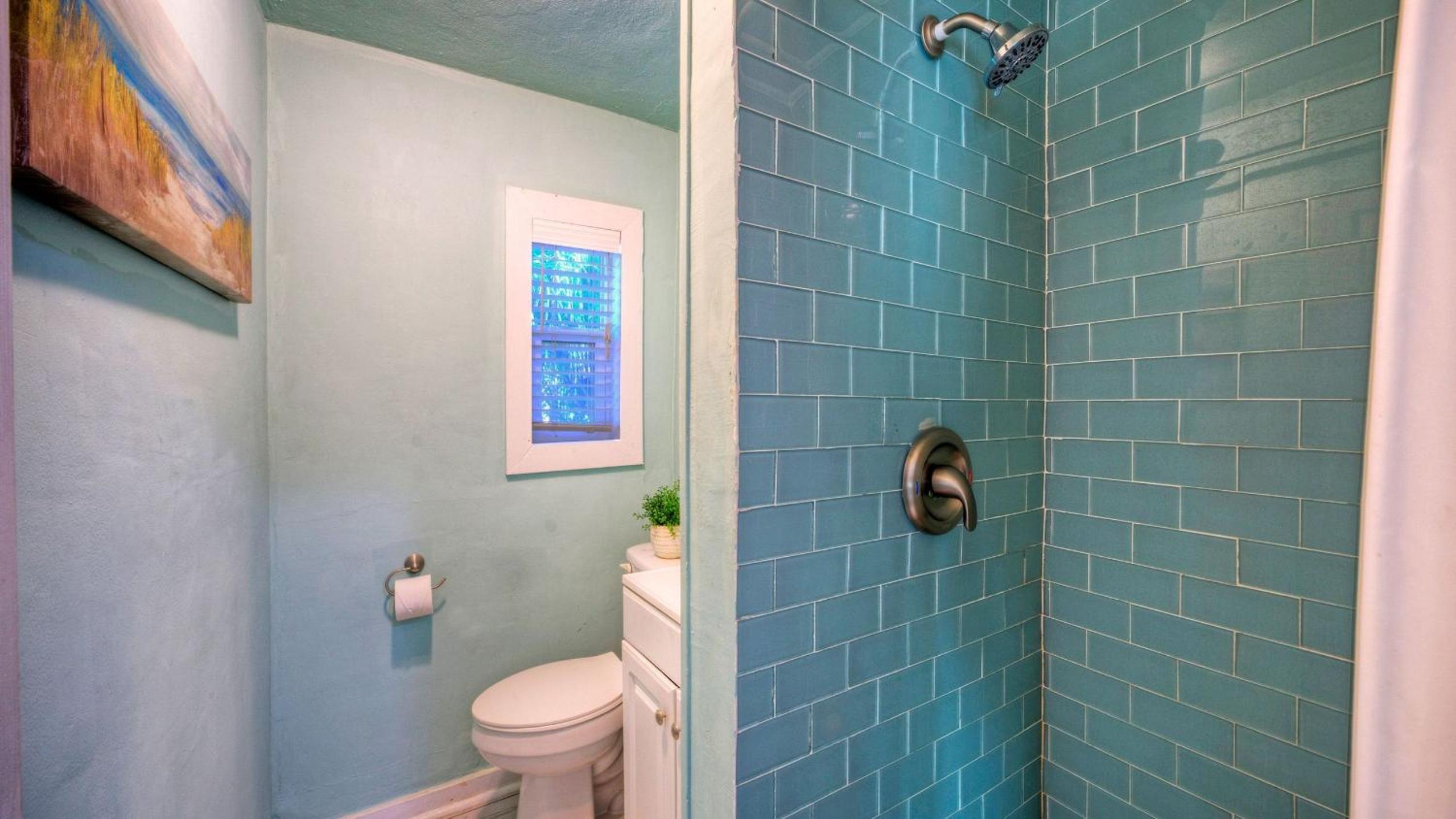 2 Cozy Cottages Fire Pit Walkable Location in Spanish Village