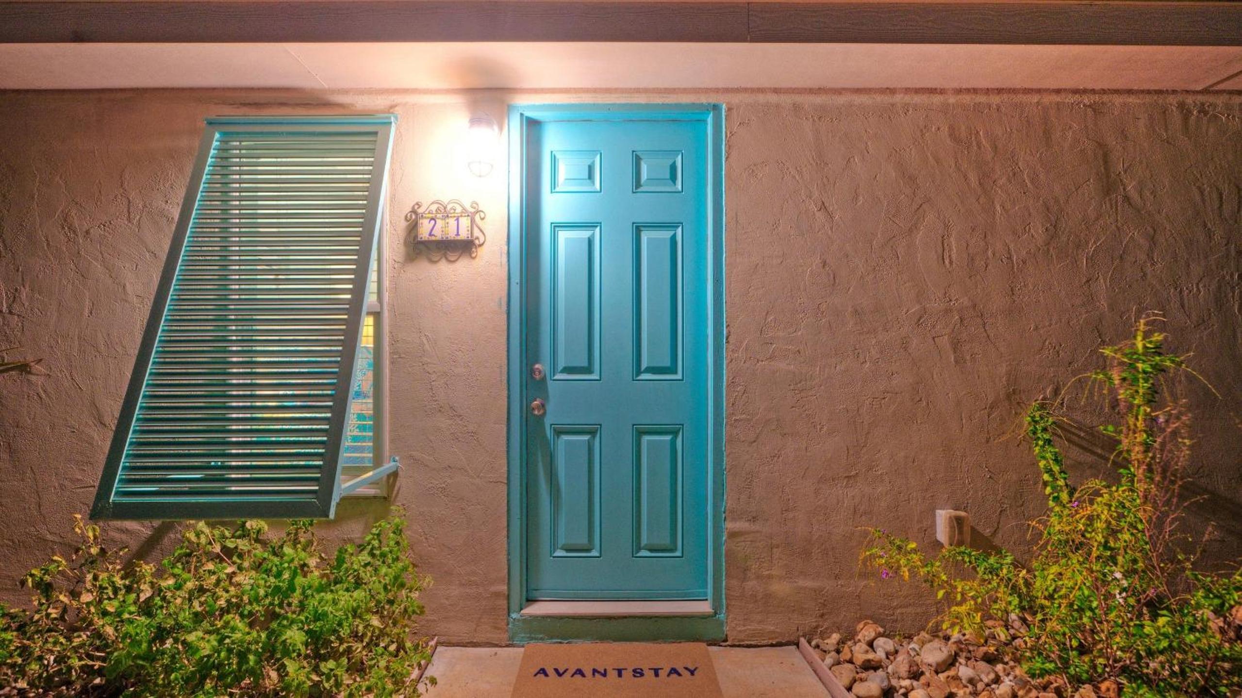 2 Cozy Cottages Fire Pit Walkable Location in Spanish Village