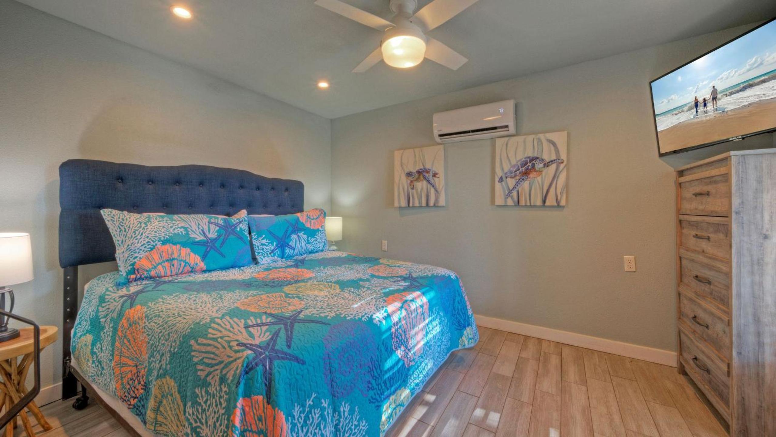 2 Cozy Cottages Fire Pit Walkable Location in Spanish Village