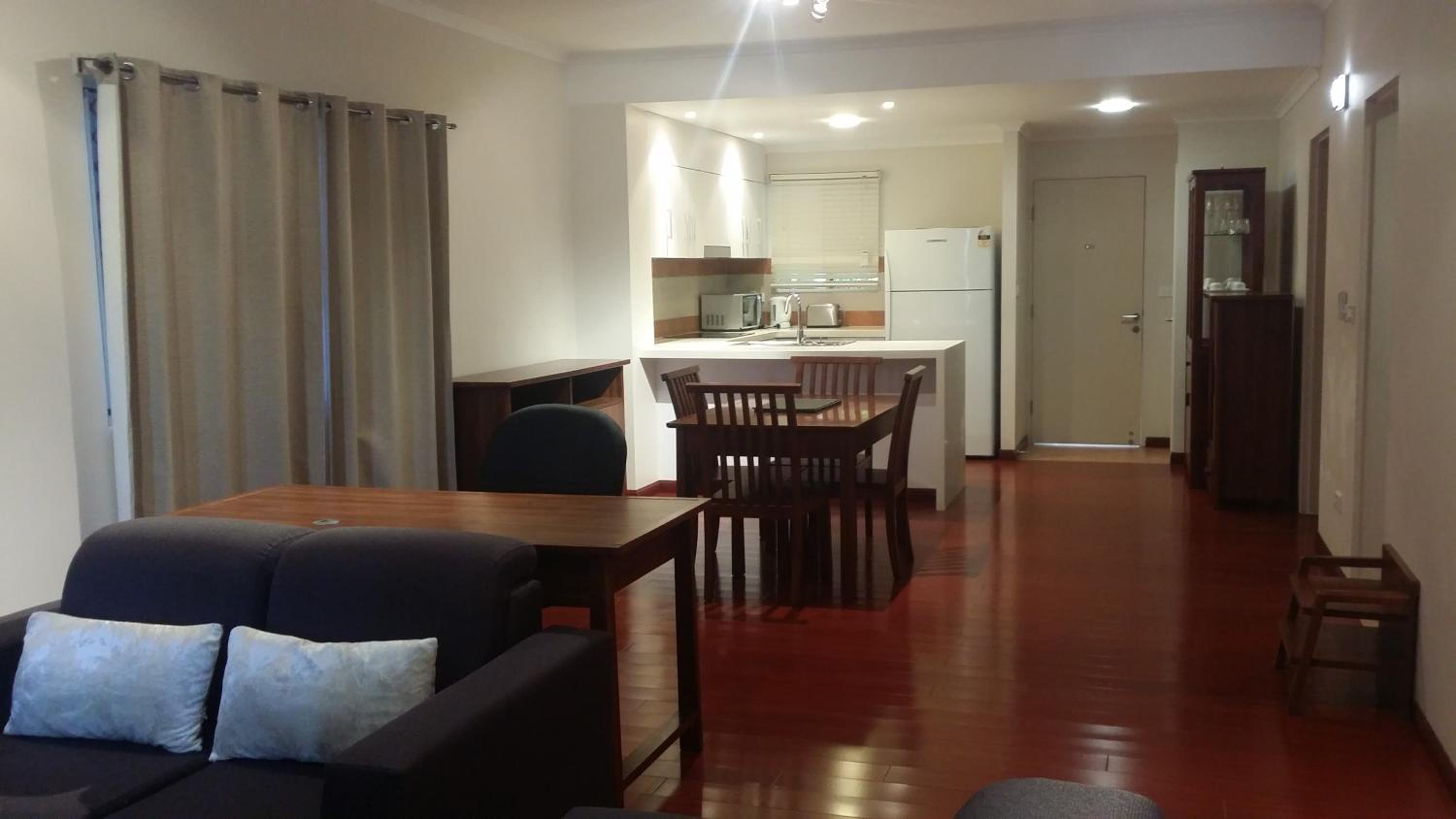 Hibiscus Apartments view 4