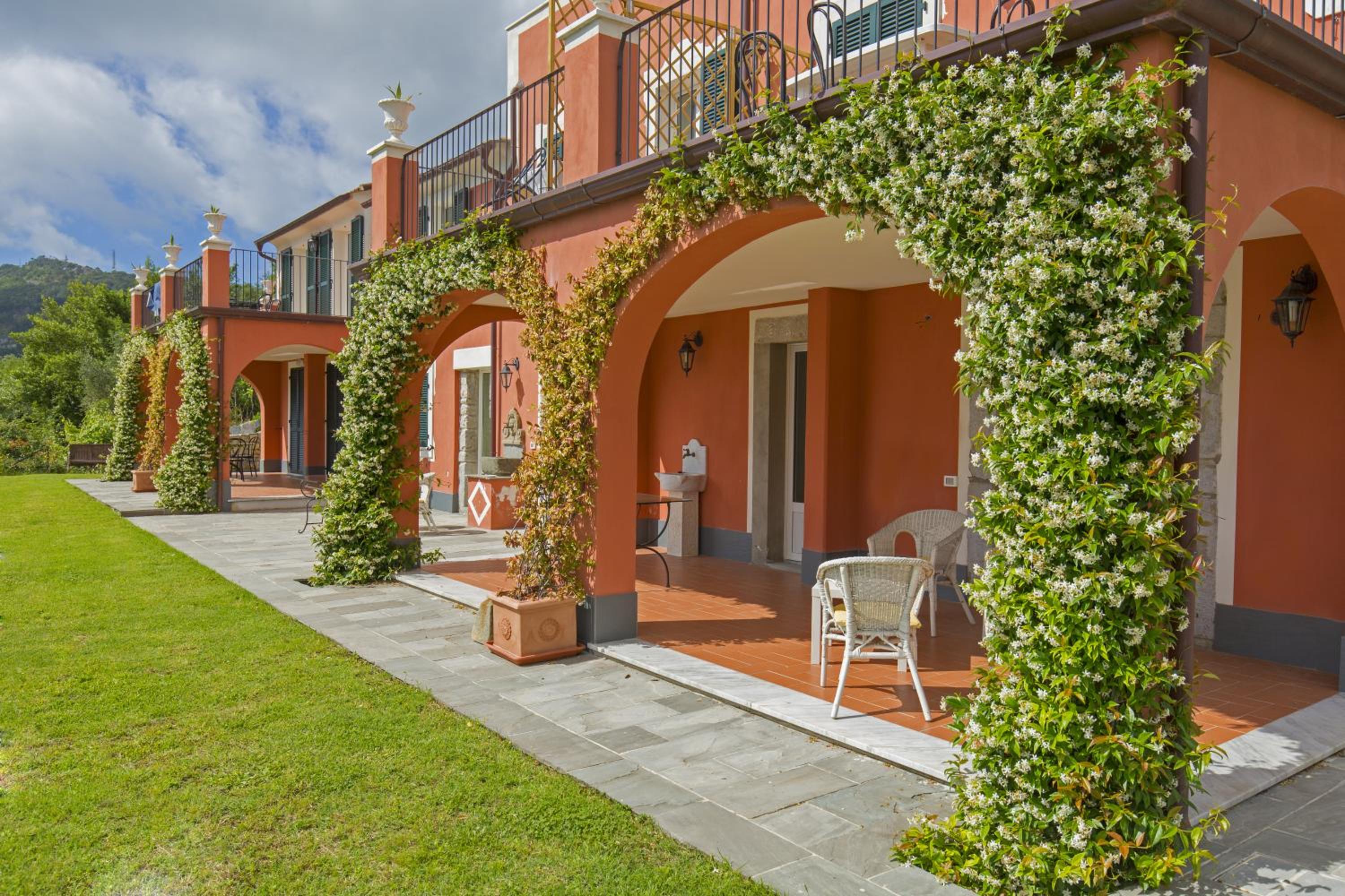 Villa Bellosguardo Apartments