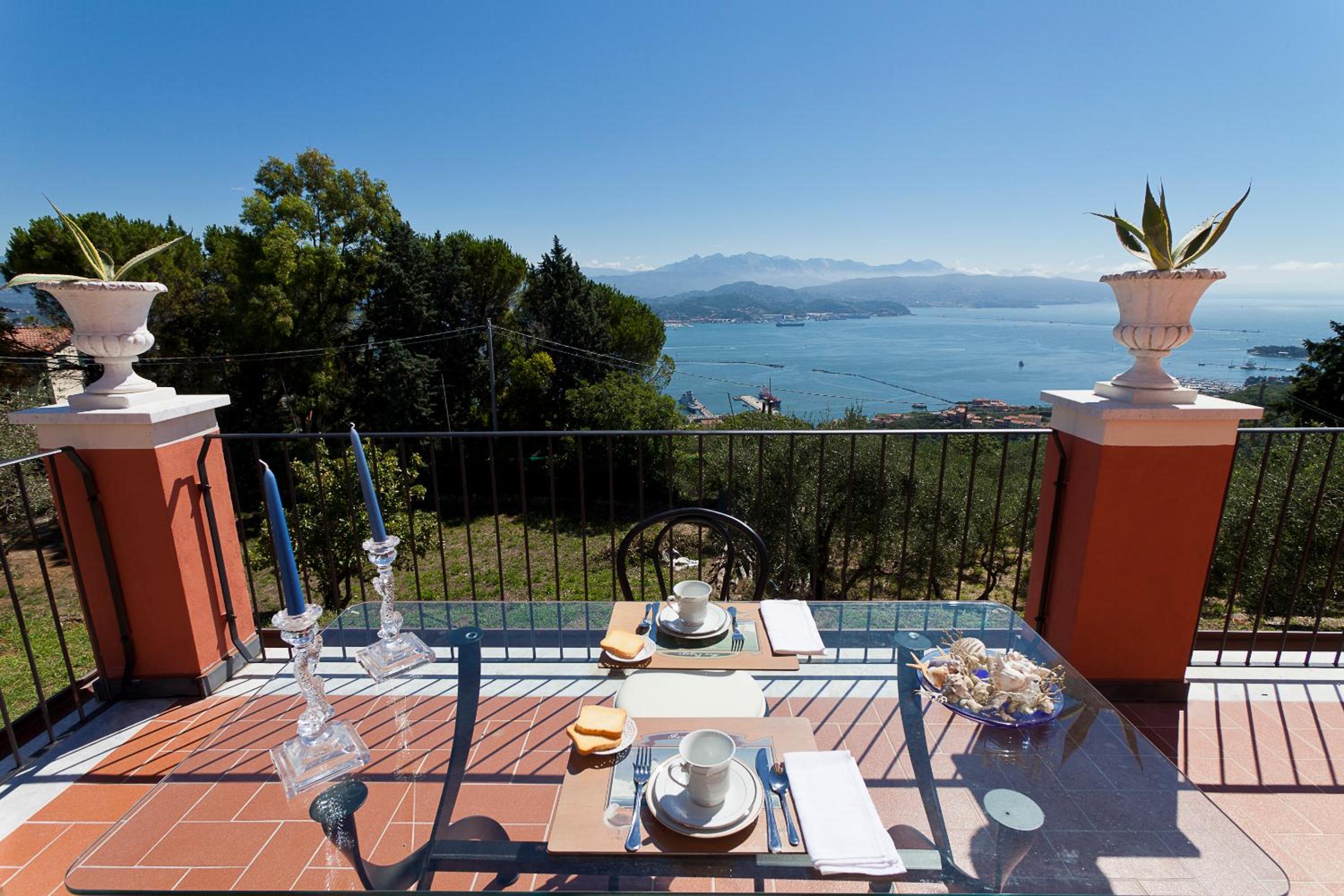 Villa Bellosguardo Apartments