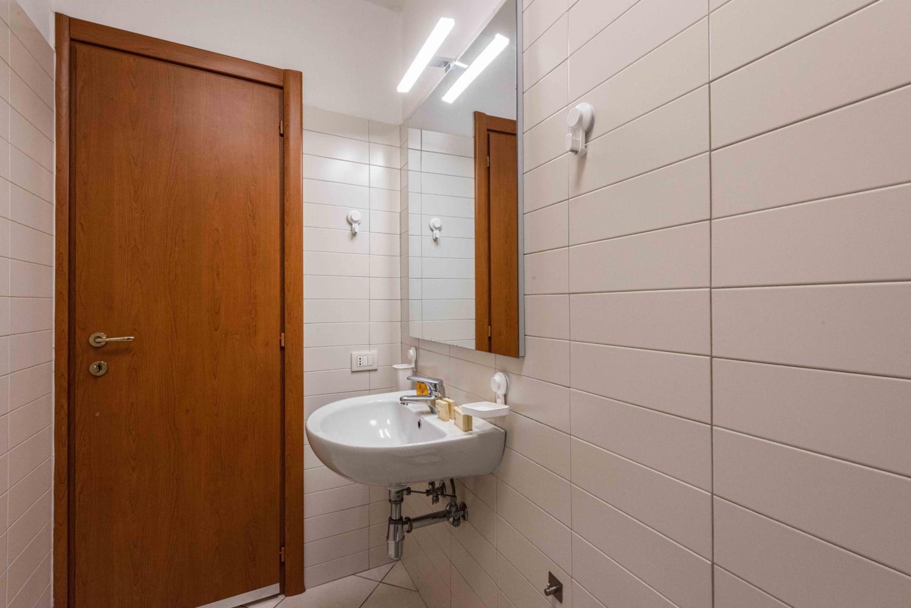 Ariento Apartments By MMega