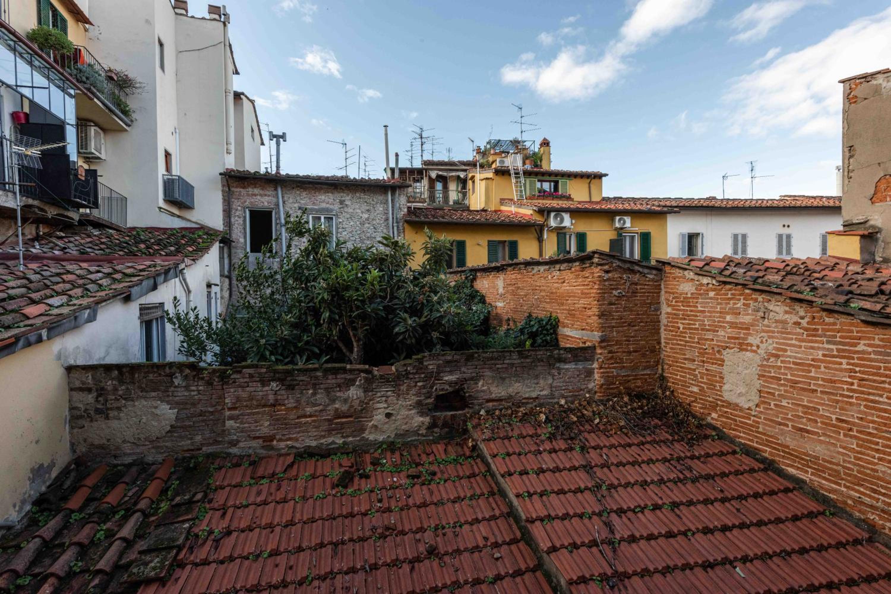 Ariento Apartments By MMega