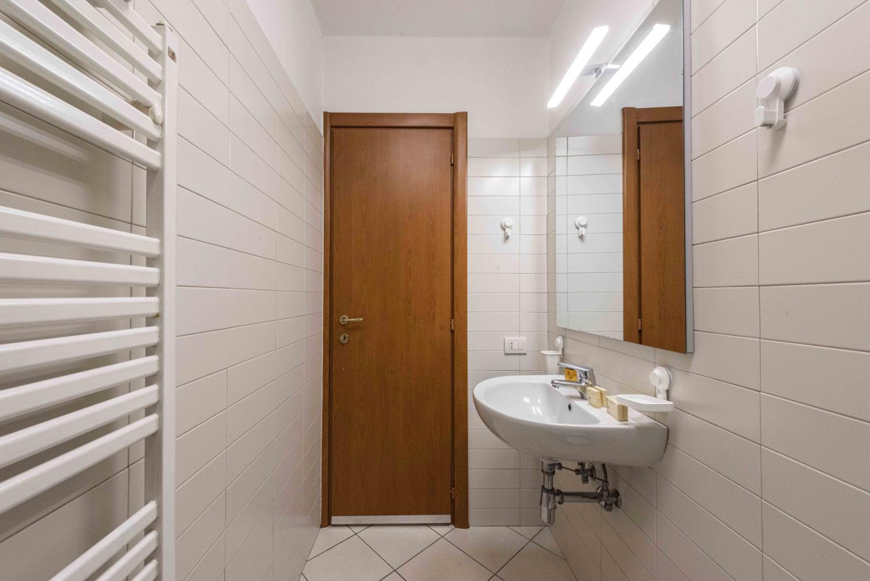 Ariento Apartments By MMega