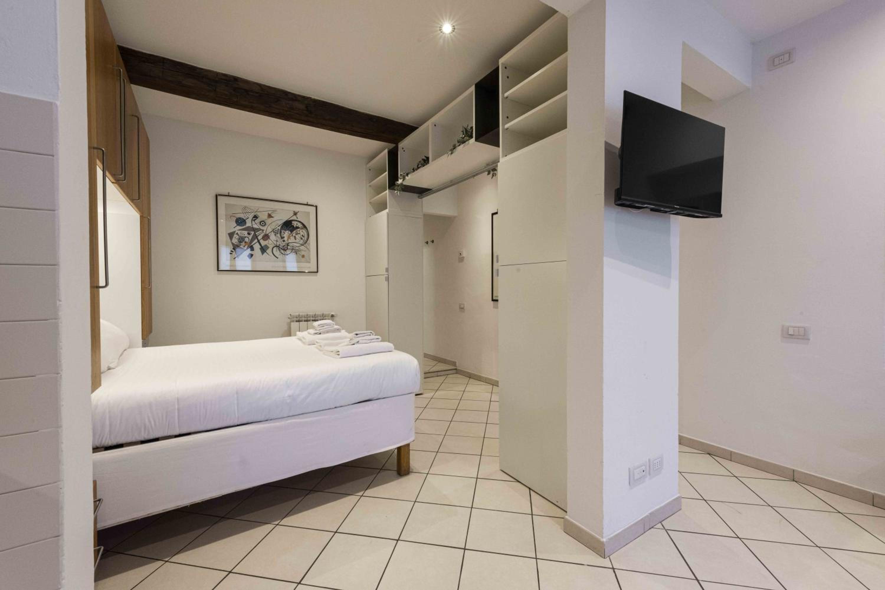 Ariento Apartments By MMega