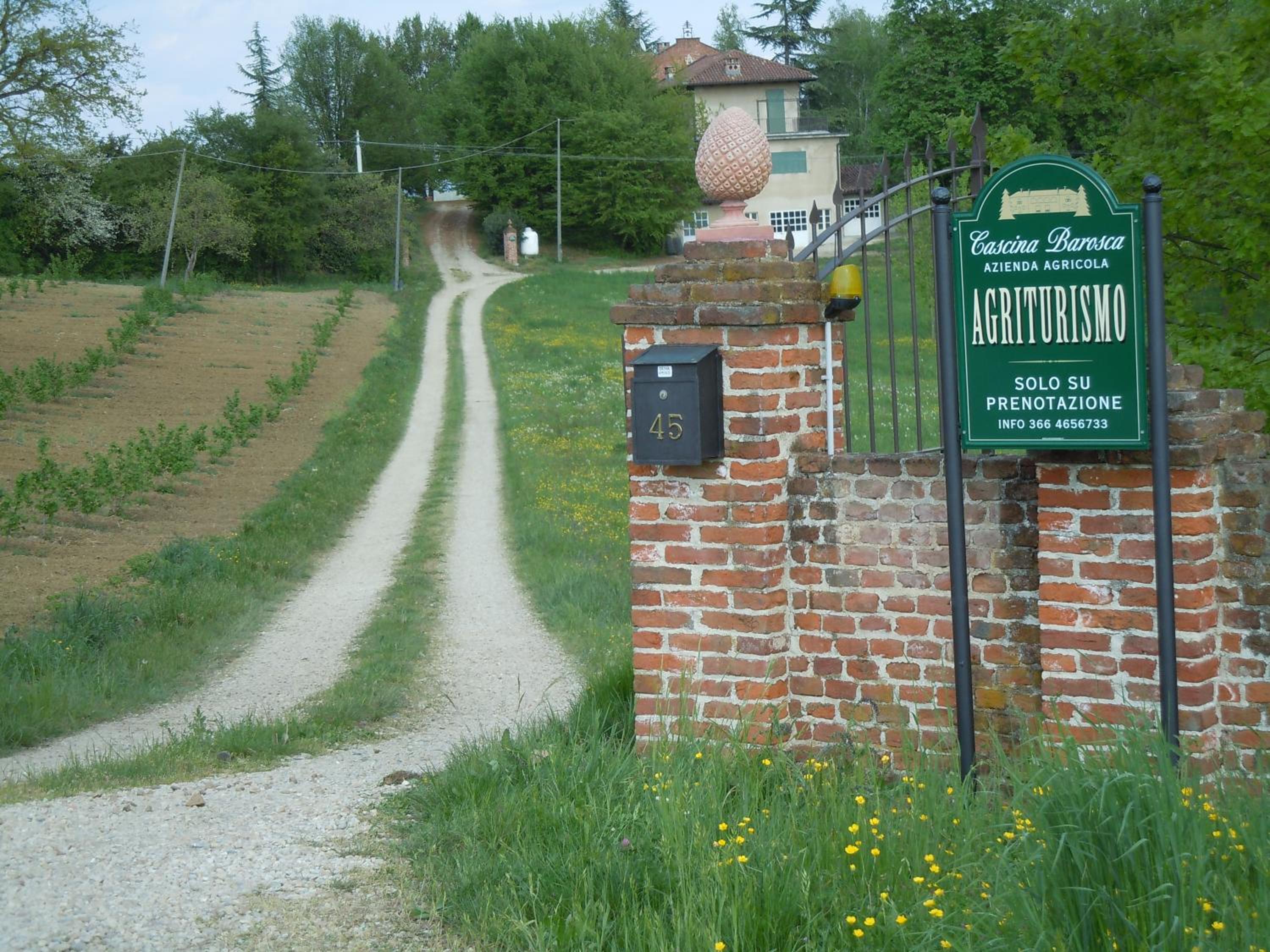 Cascina Barosca view 3