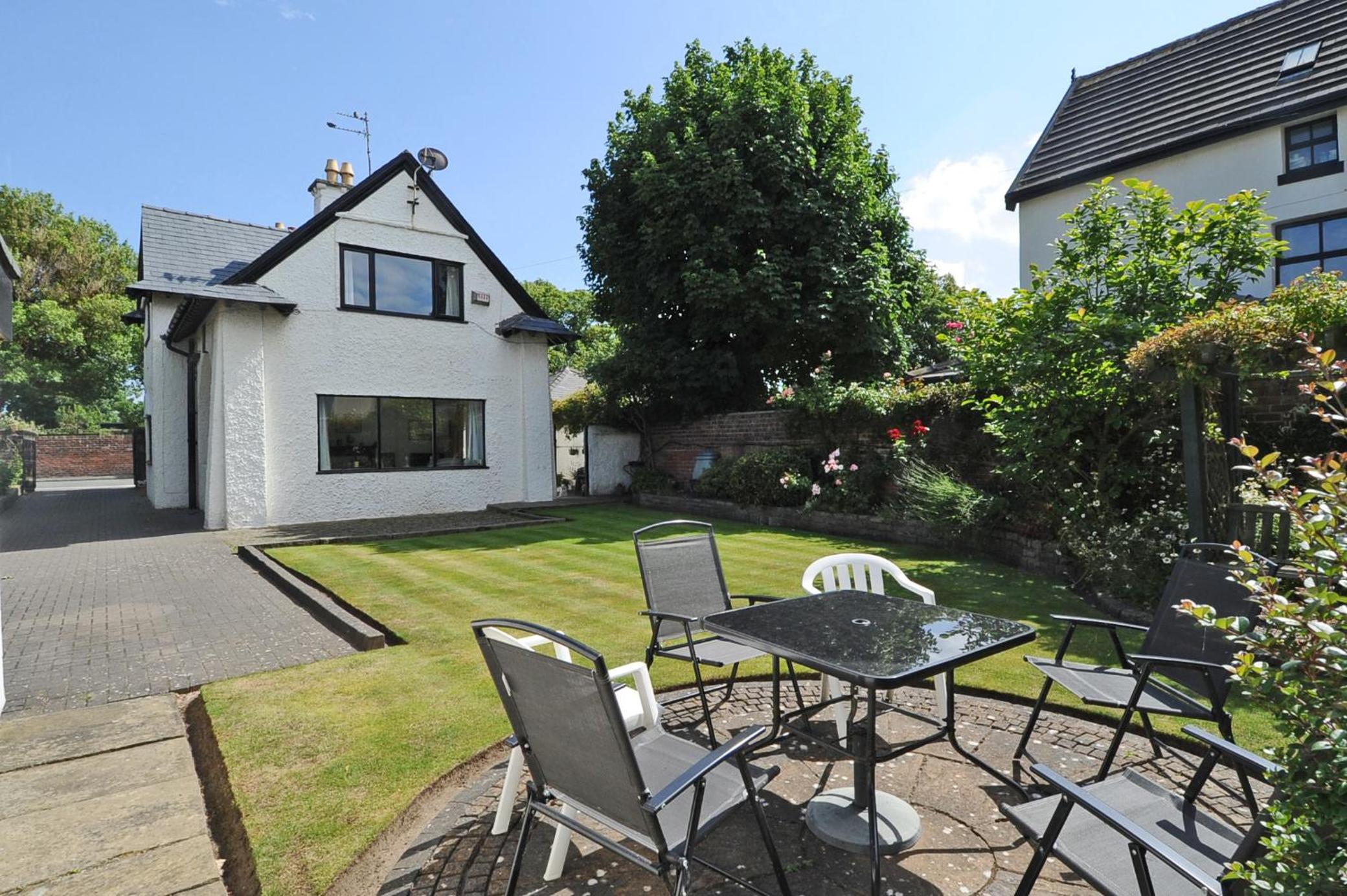 Seaways Cottage Hoylake