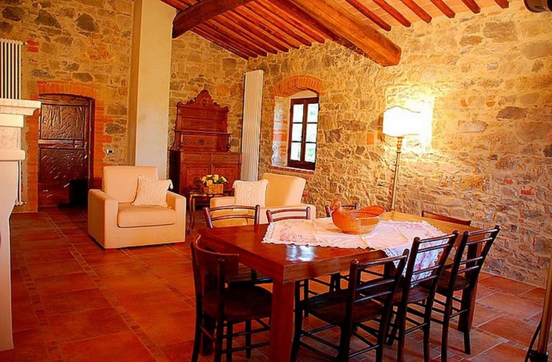 Podere Lucignano Secondo Agriturismo