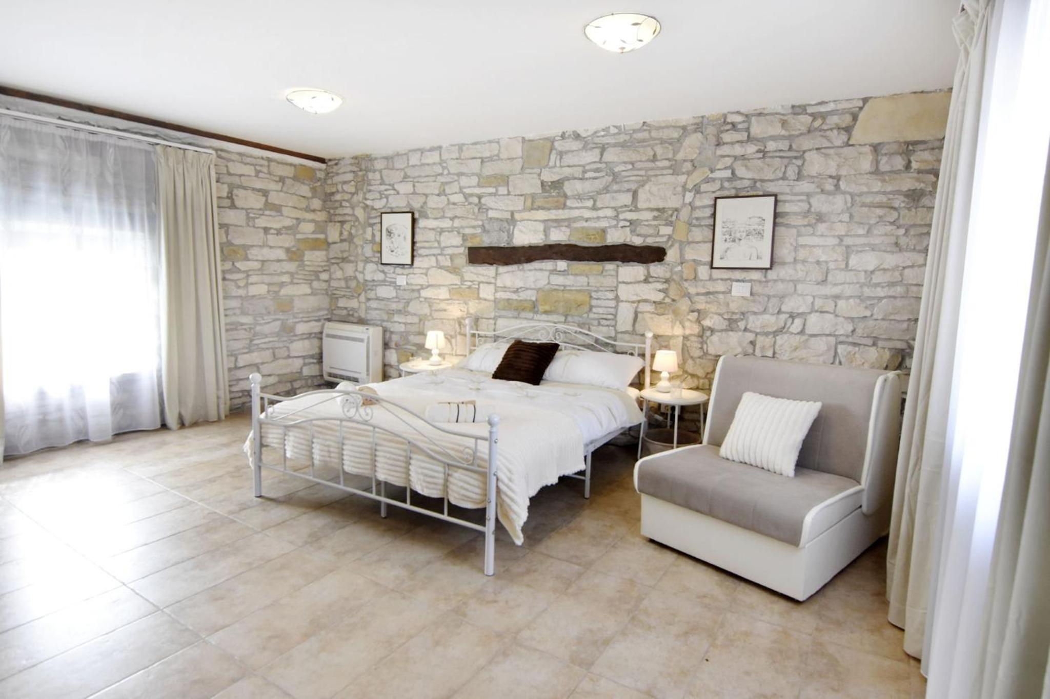 Villa with private pool and garden retreat