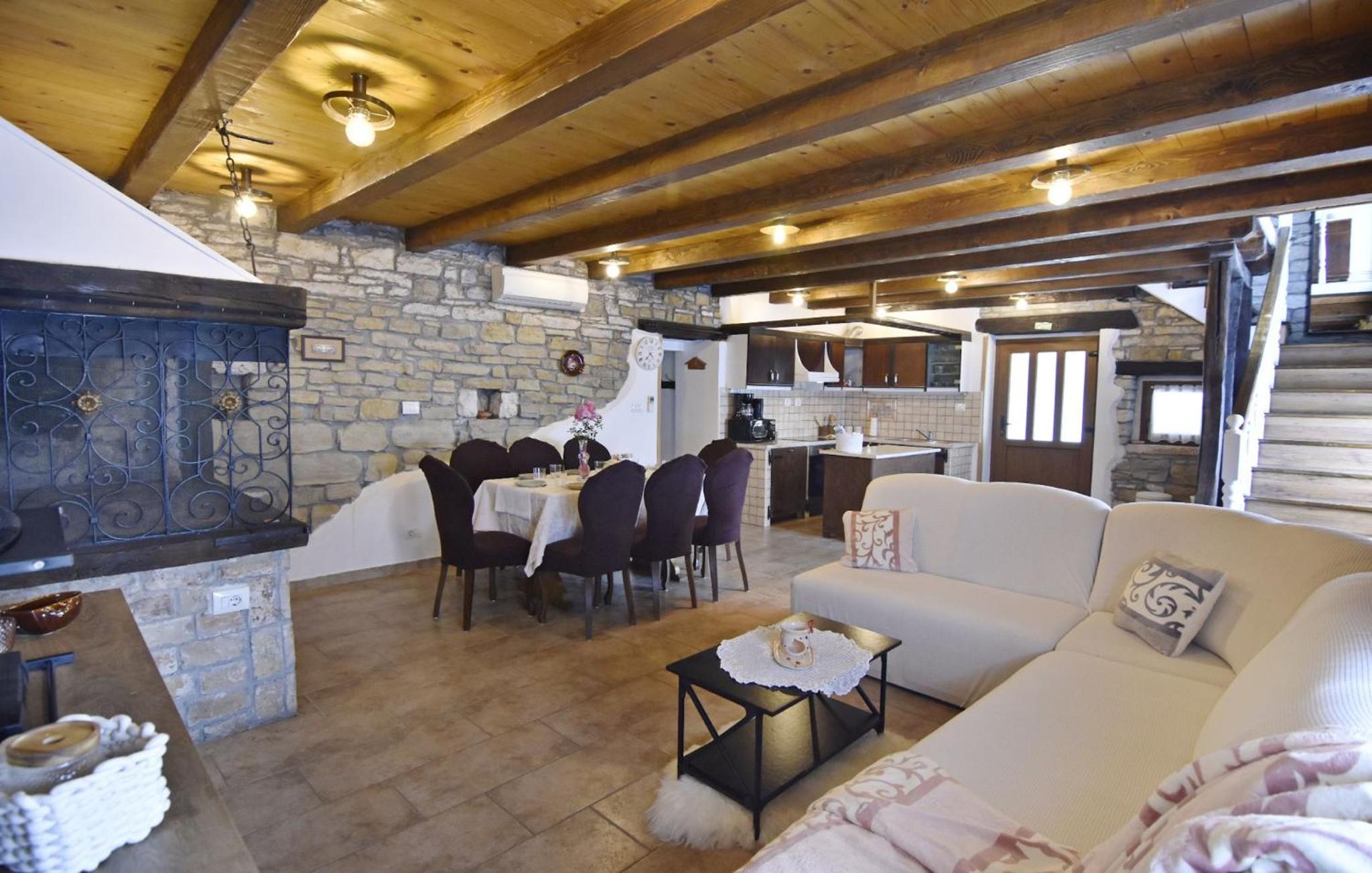 Villa with private pool and garden retreat