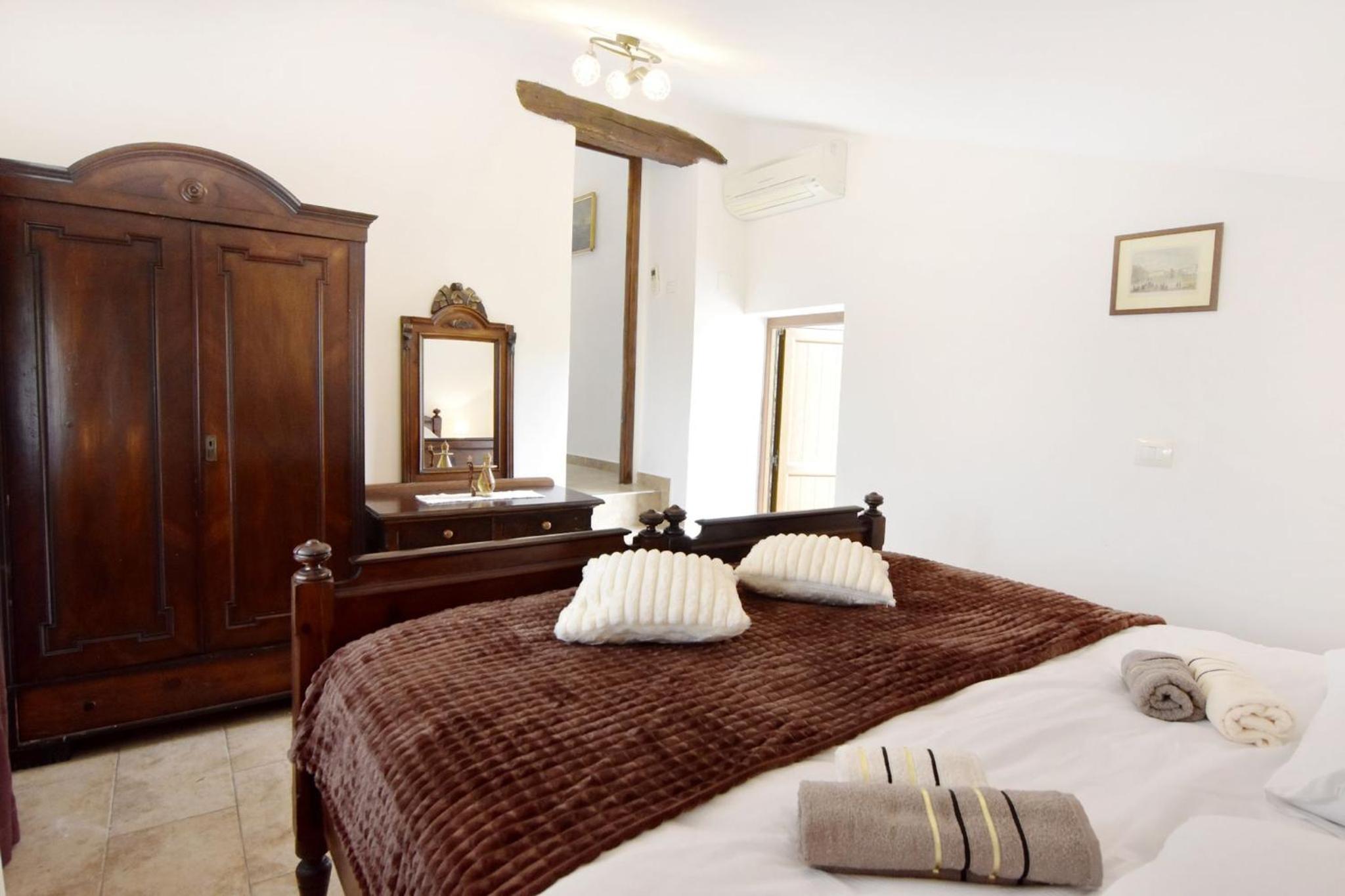 Villa with private pool and garden retreat
