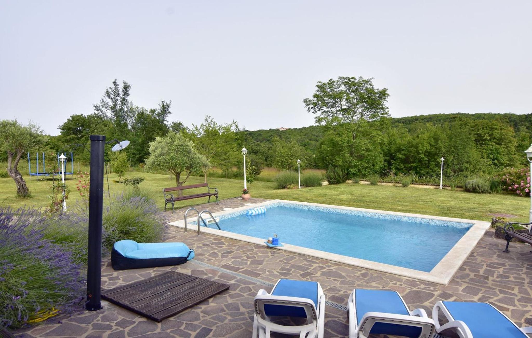 Villa with private pool and garden retreat