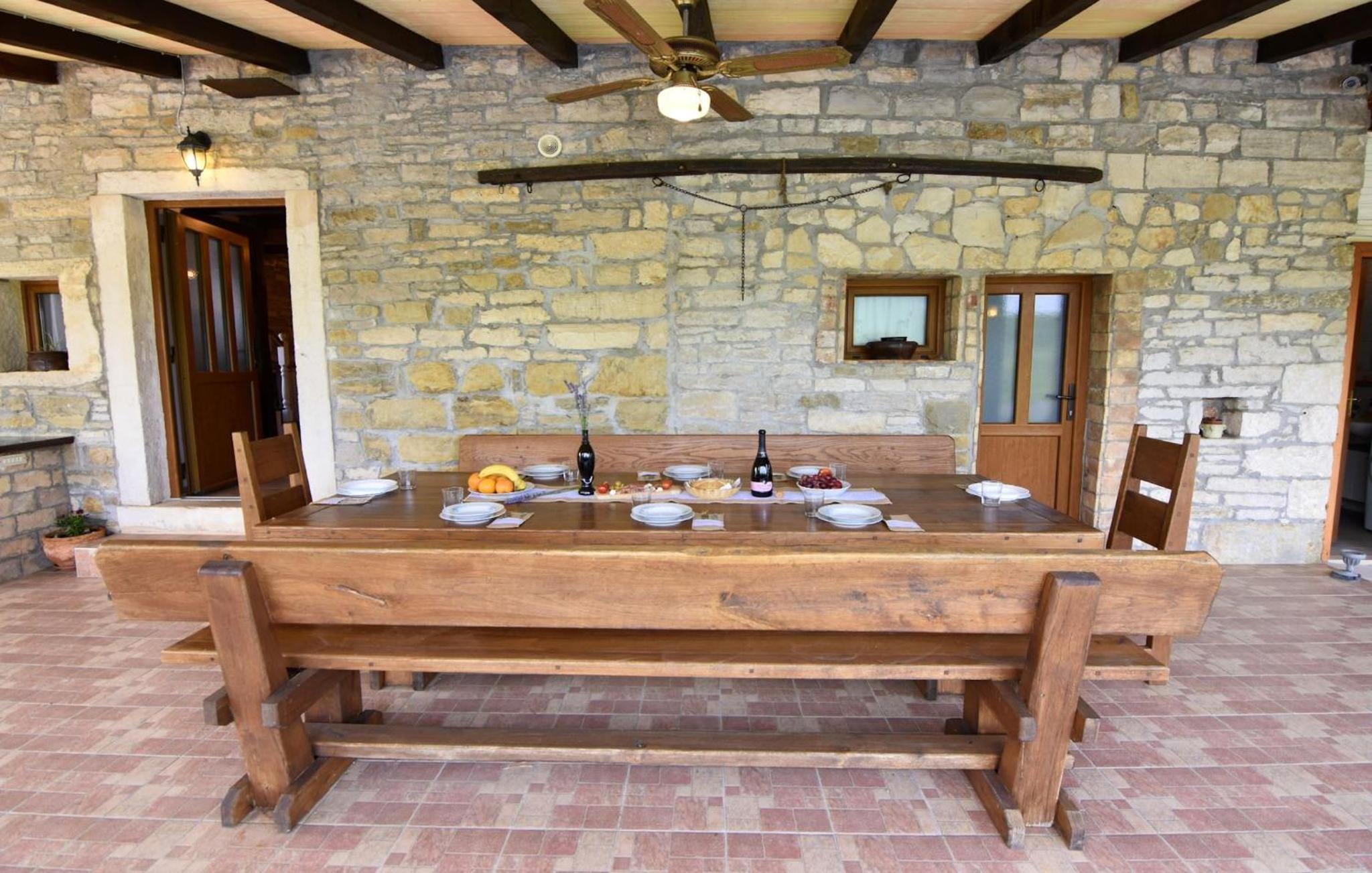 Villa with private pool and garden retreat