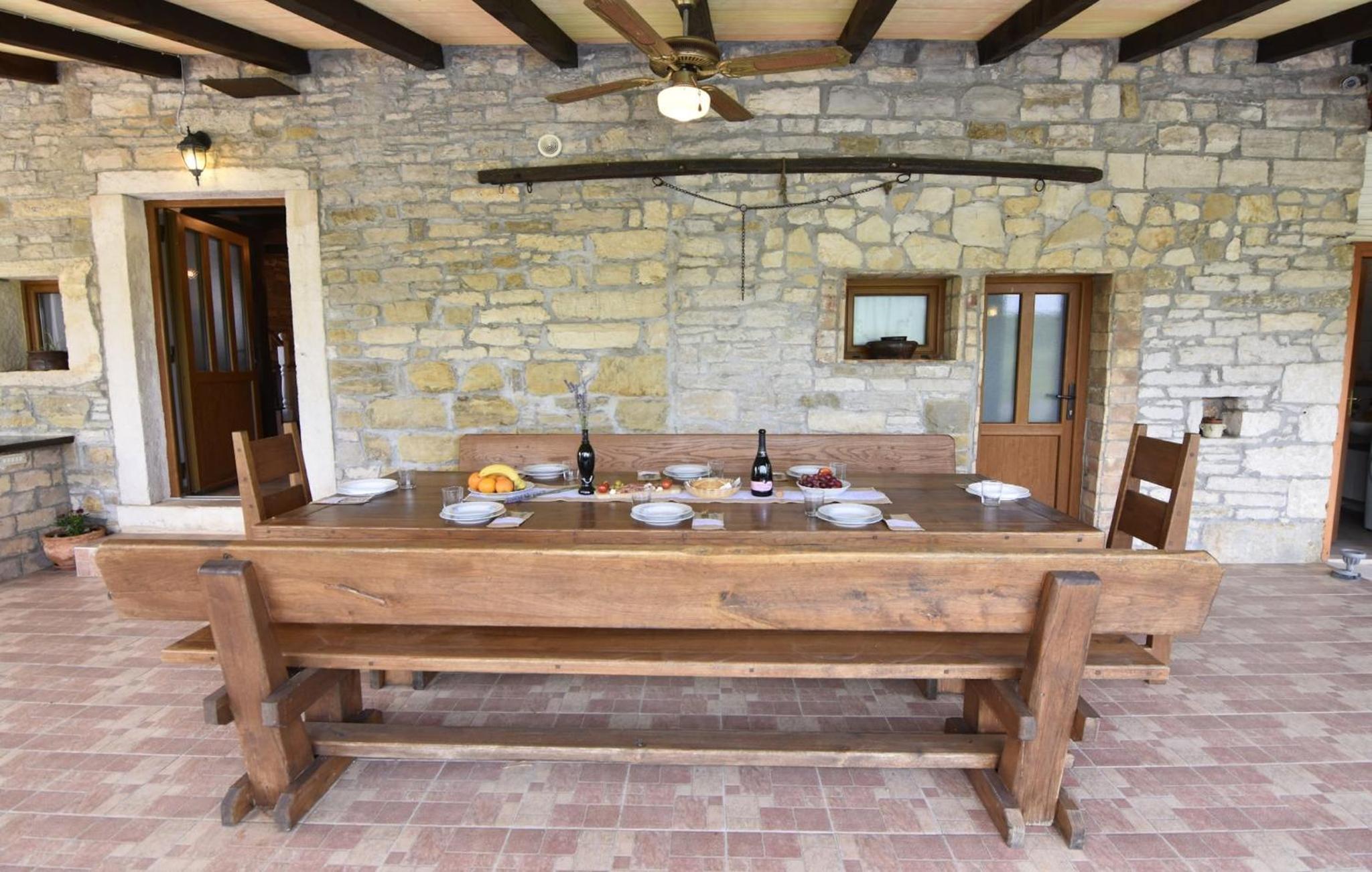 Villa with private pool and garden retreat