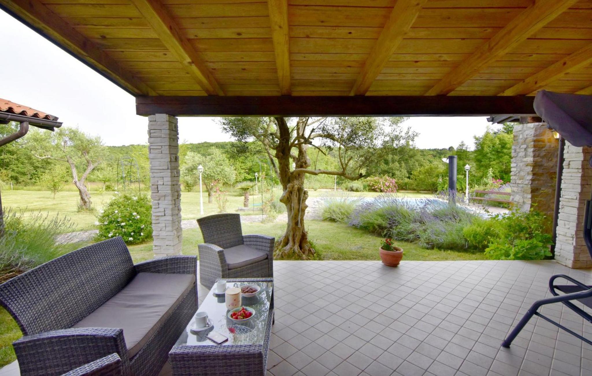 Villa with private pool and garden retreat