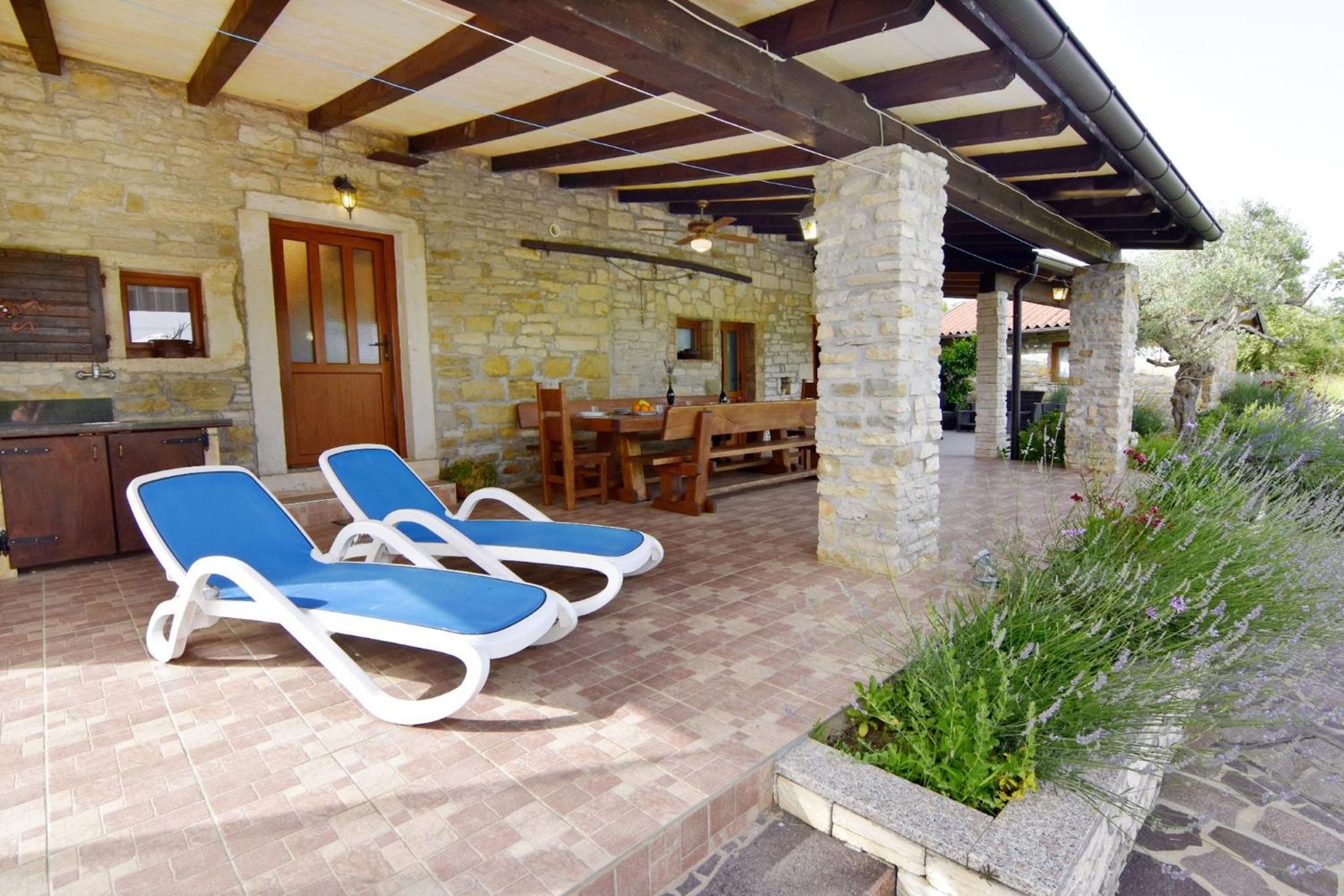 Villa with private pool and garden retreat
