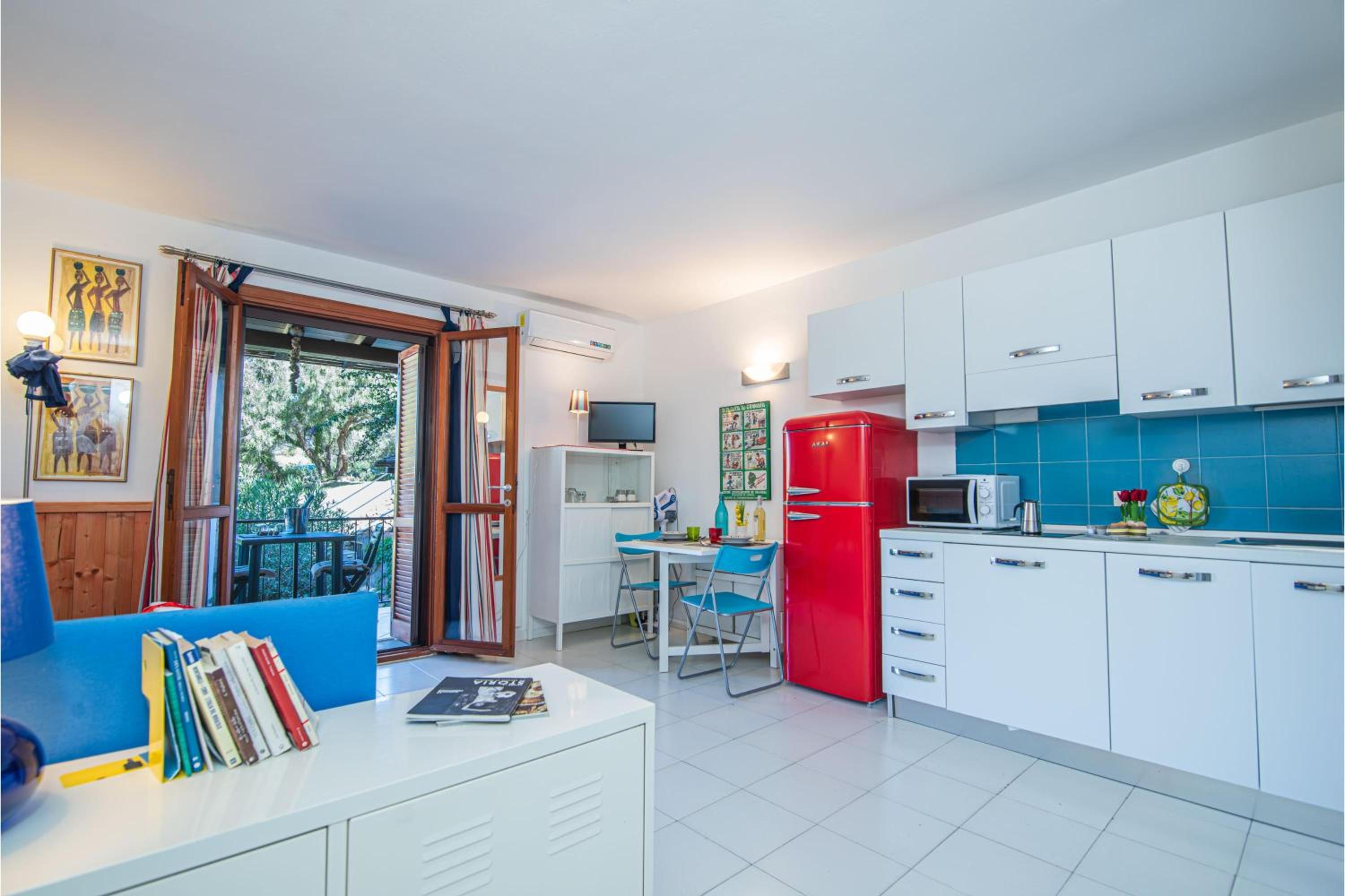 Vacanze Da Giuly With Shared Pool - Happy Rentals