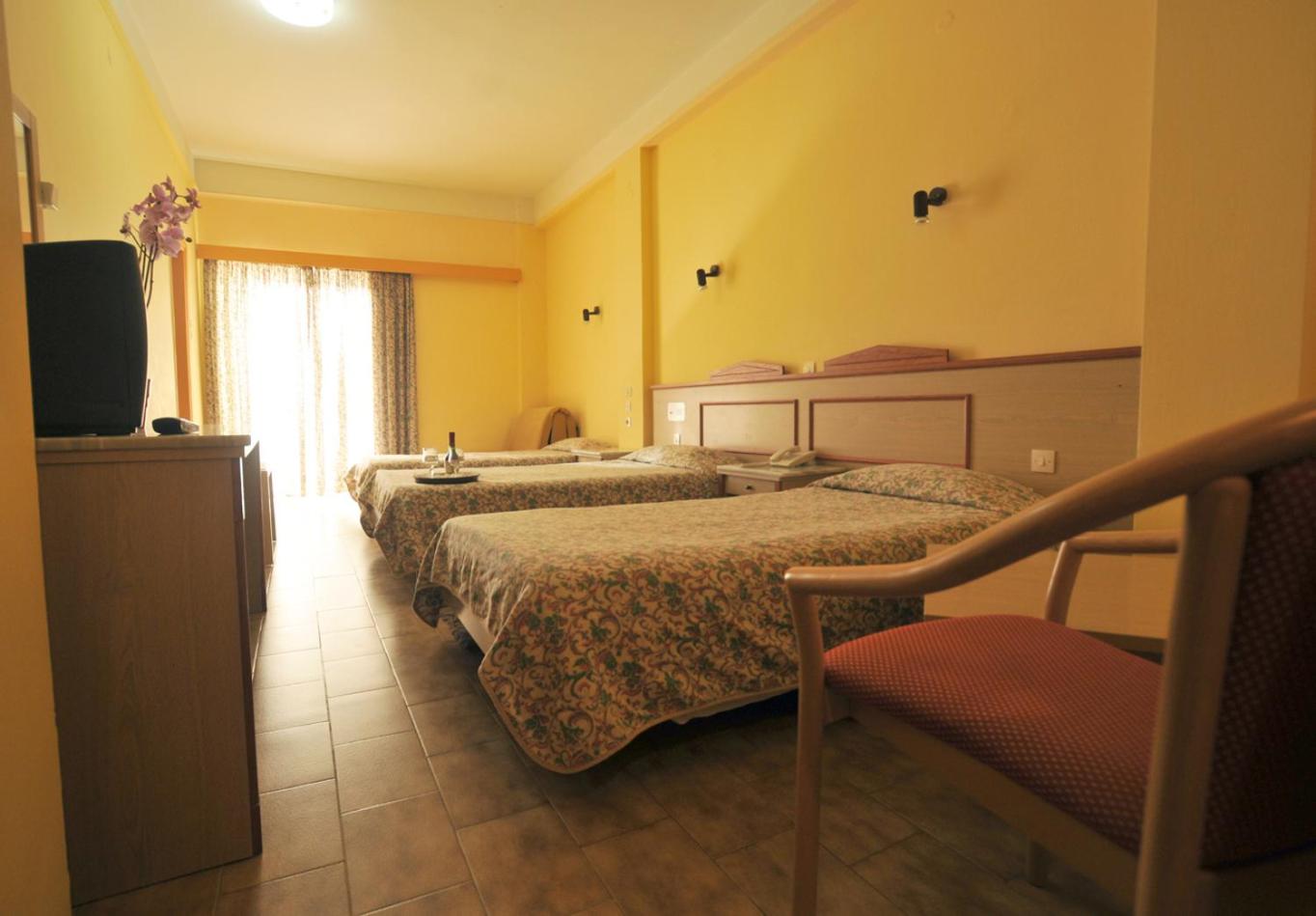 Ilis Hotel