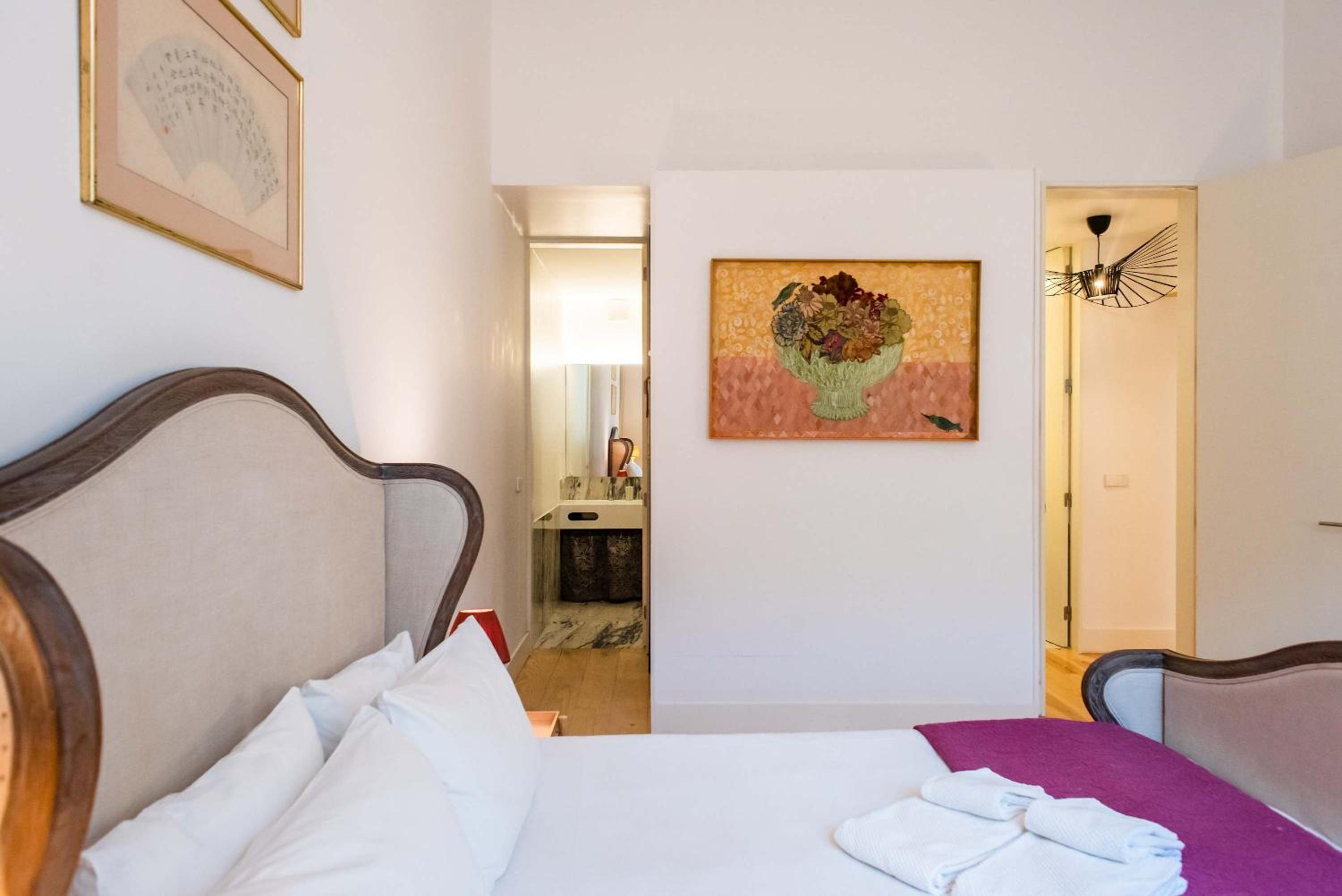 Stylish Apartment near Timeout Market