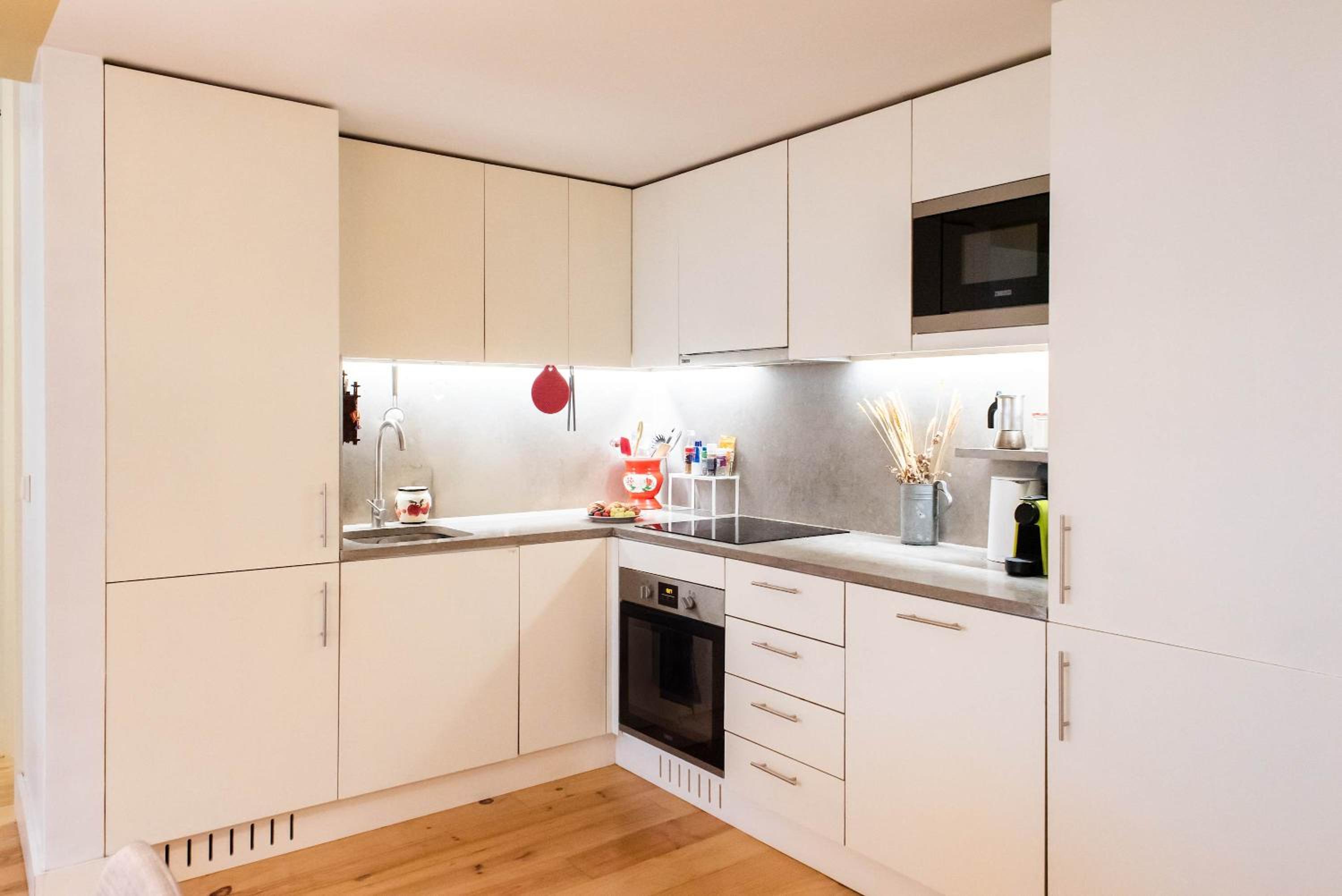 Stylish Apartment near Timeout Market