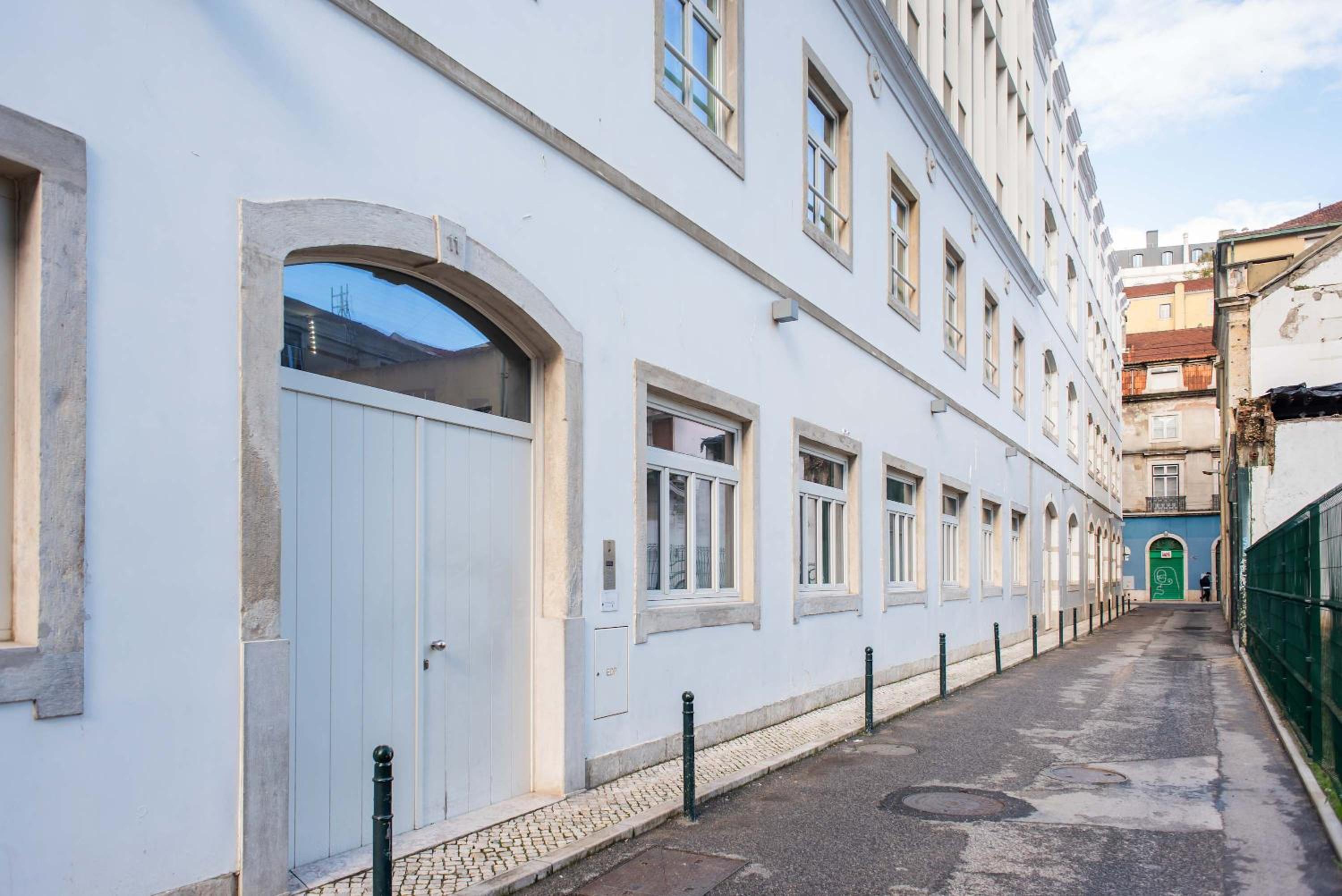 Stylish Apartment near Timeout Market